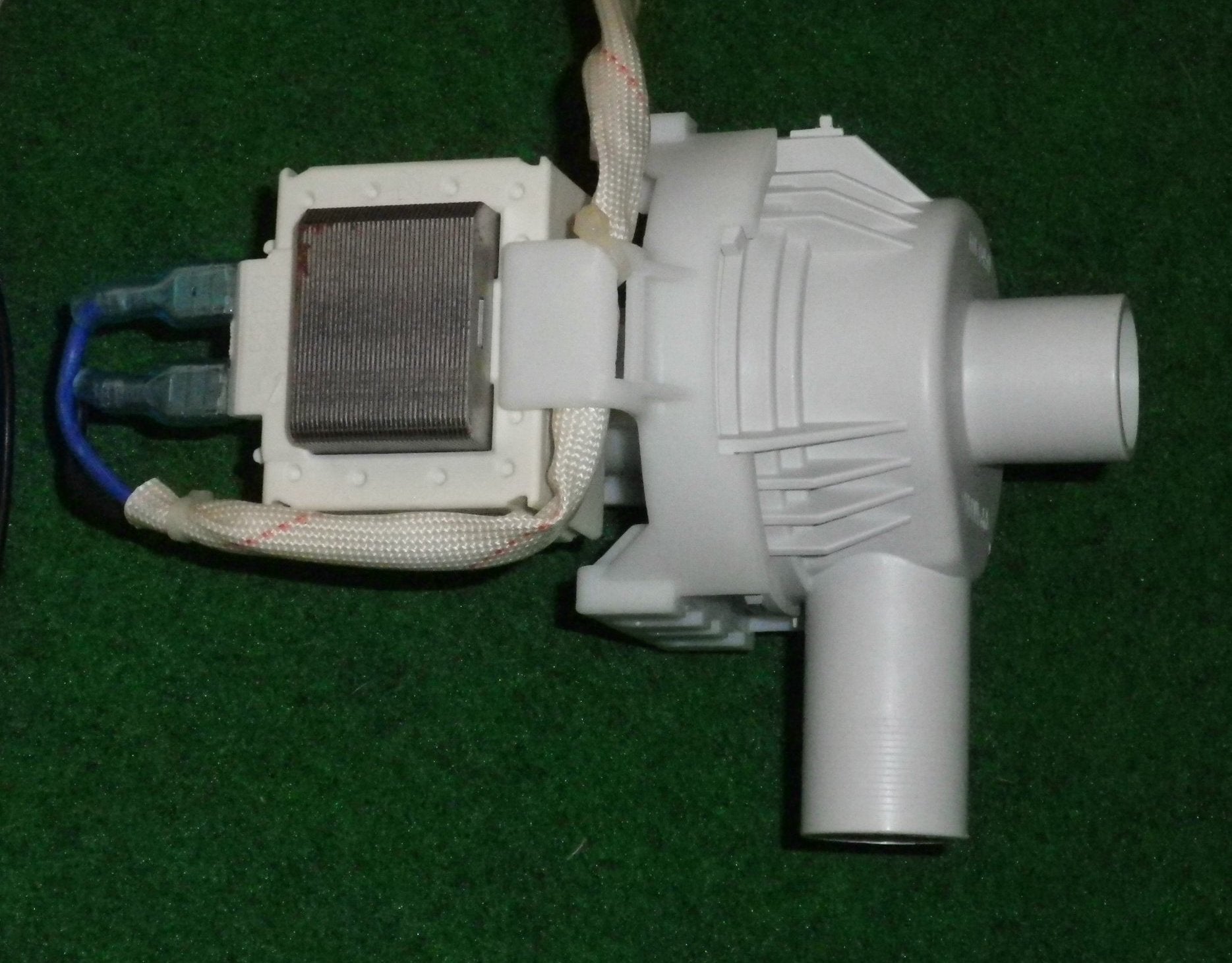 High - Performance Simpson and Westinghouse Washing Machine Hanning - Style Magnetic Pump Motor - Part Number SP083