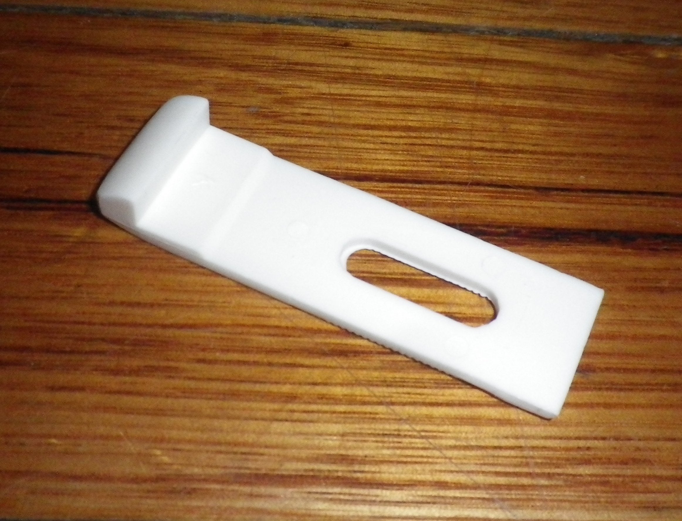 Vulcan Dishlex Mark 7/8 Plastic Dishwasher Door Latch Tongue - Part # 7021974, DWV038G