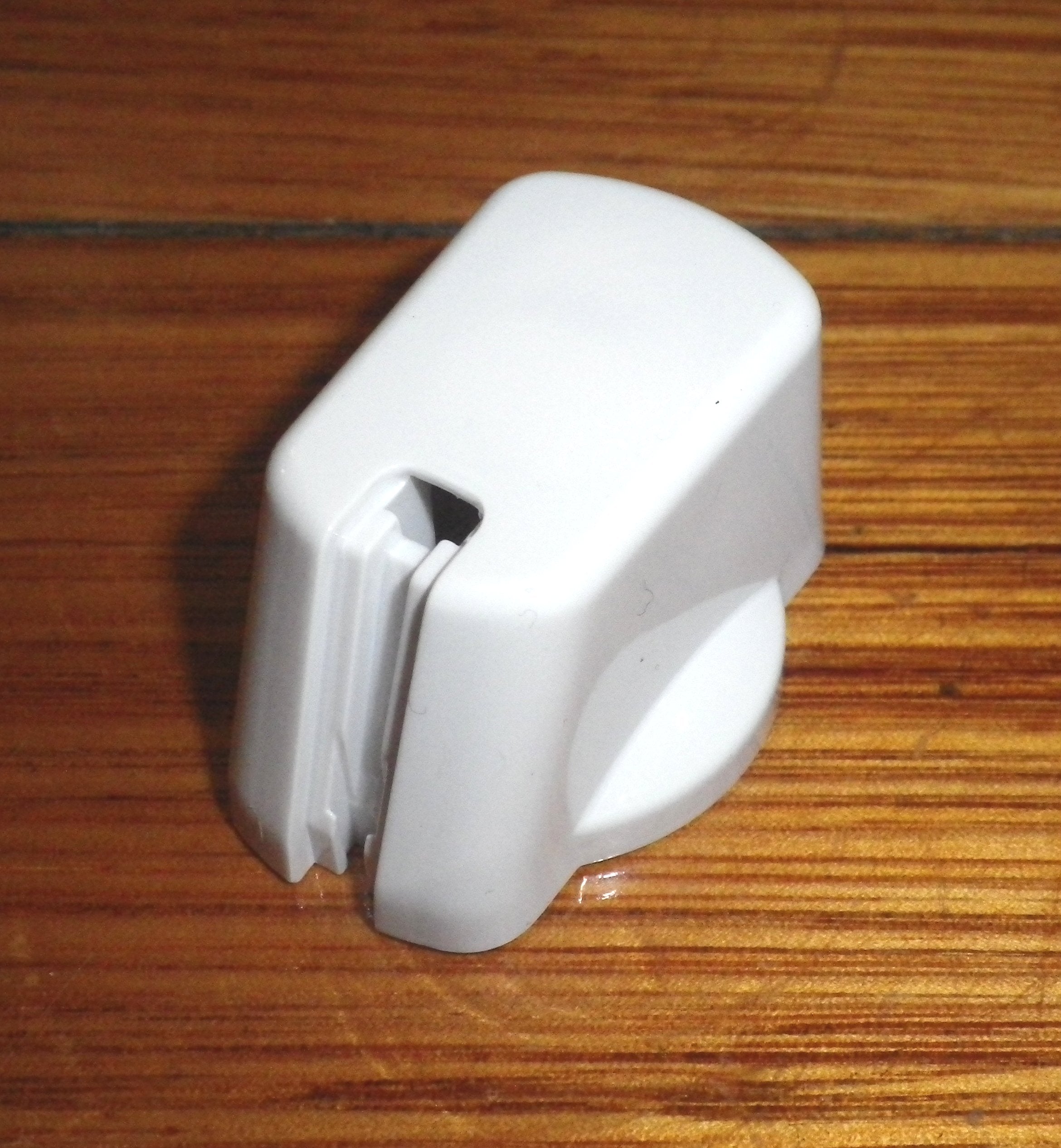 Universal White 30mm Gas or Electric Stove Control Knob - Part No. UK-30W1