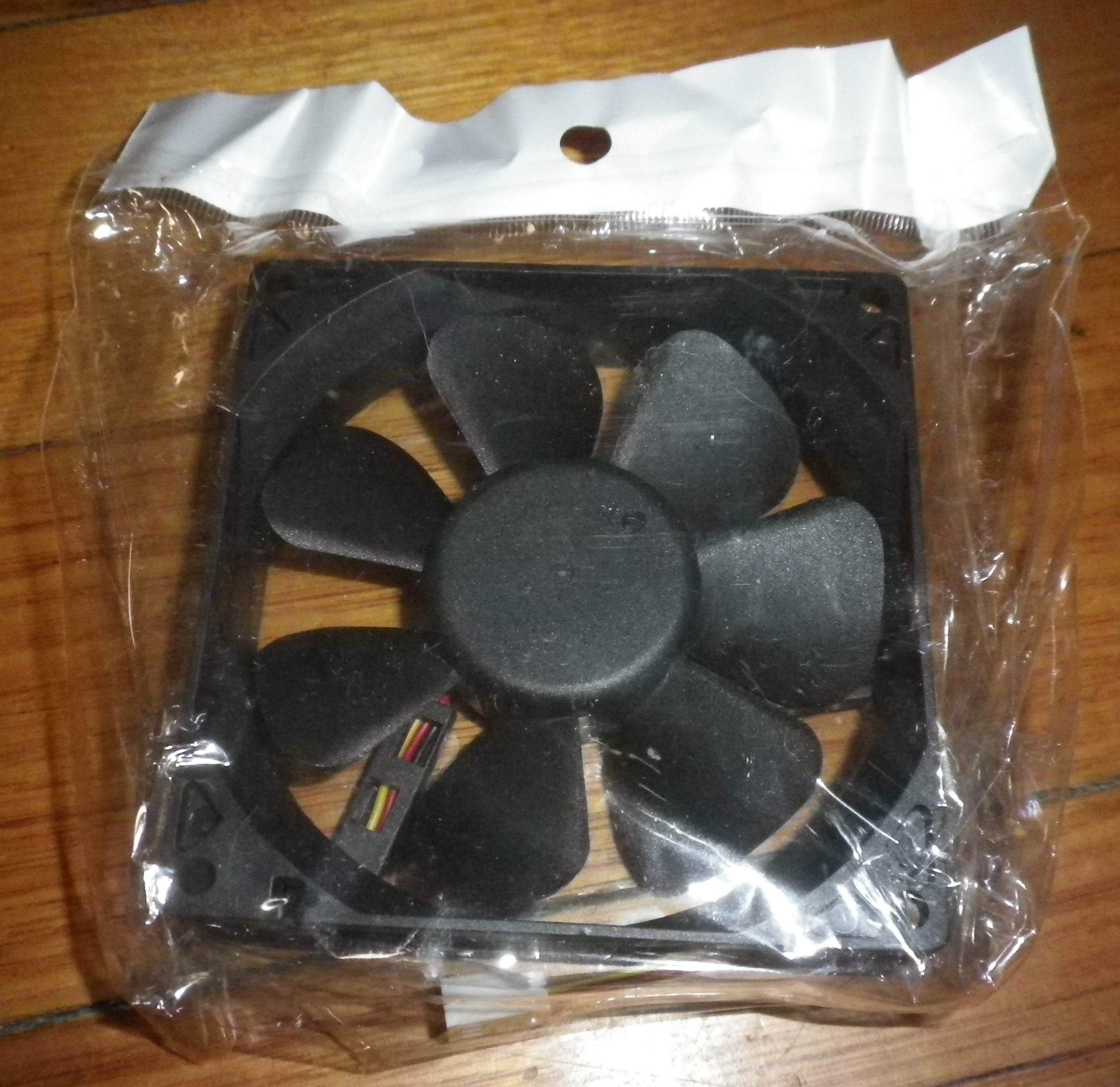 12V High-Speed 92mm Ceramic Bearing Cooling Fan for Cases and Power Supplies - Part # FAN9225C12HH