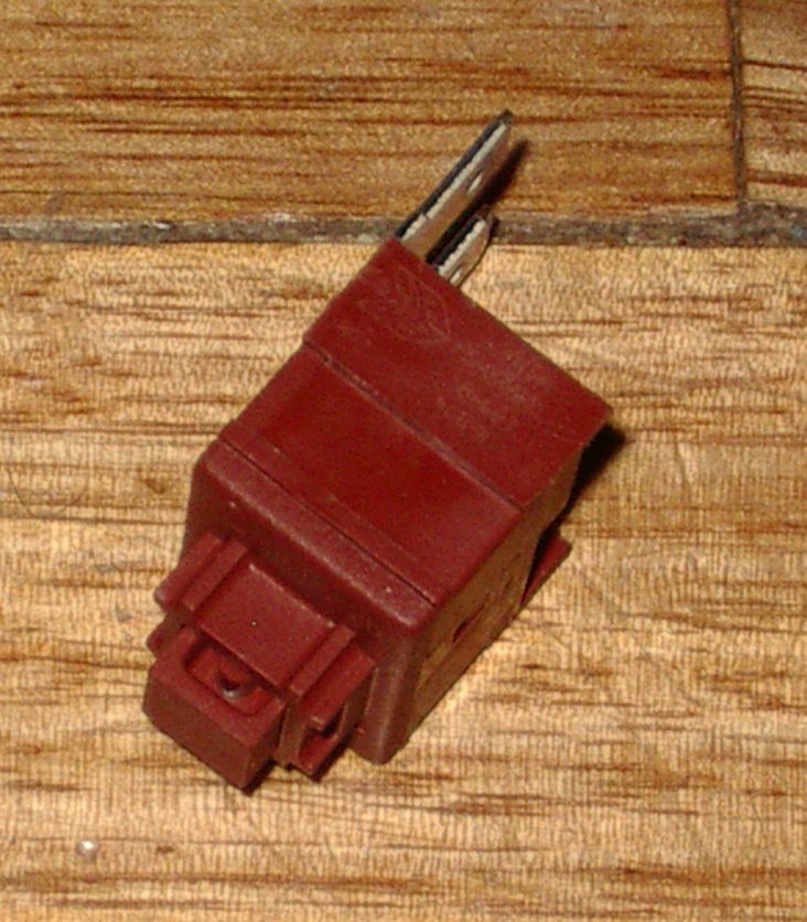 Simpson and Westinghouse Electronic Eziset Mains On-Off Switch for Washing Machines and Vacuum Cleaners, Model # 0534200178