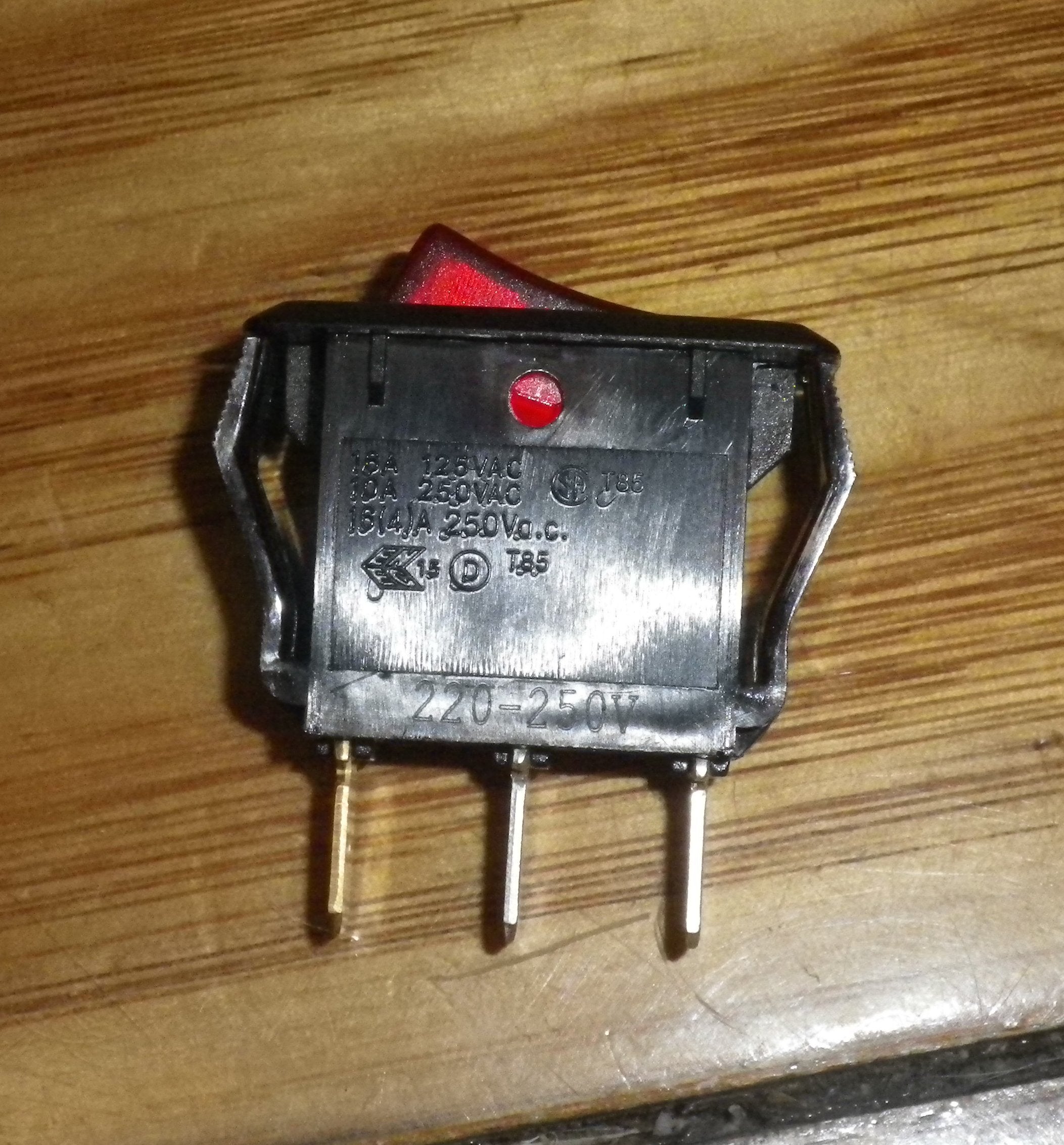 Illuminated Single Pole Double Throw (SPDT) Rocker Switch - Product Part Number SW3228