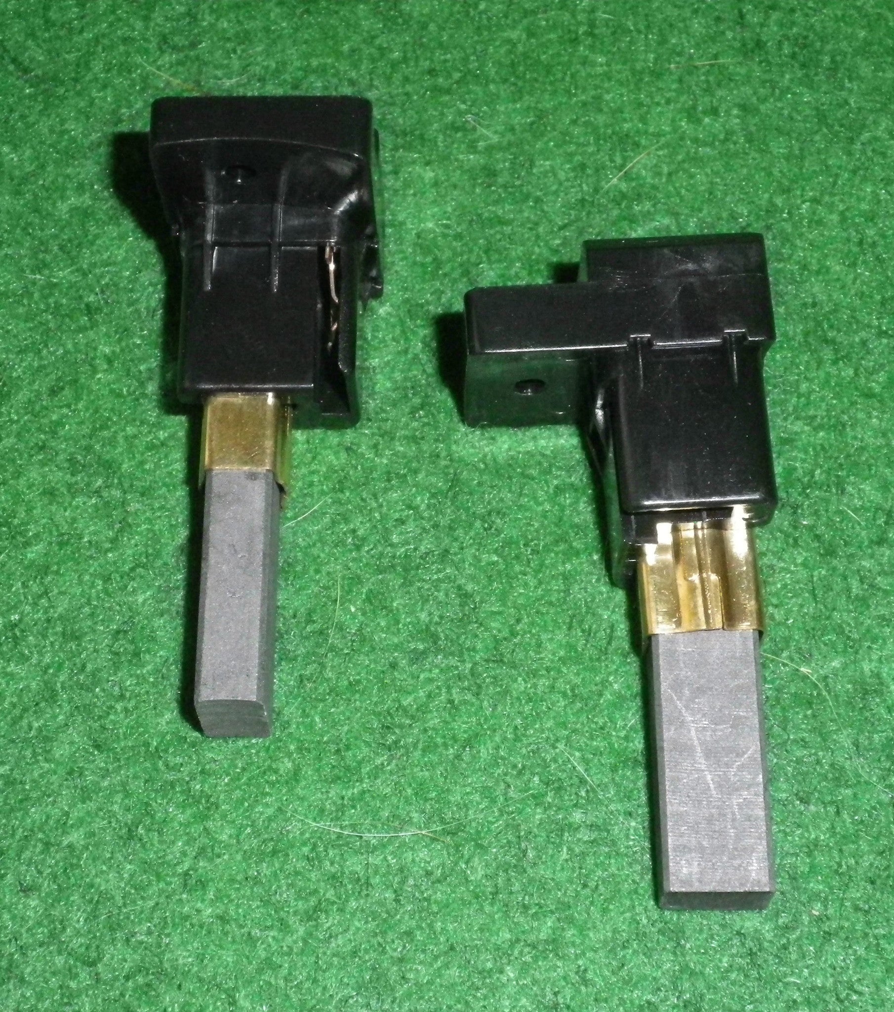 High - Quality Carbon Motor Brushes for Dyson Vacuum Cleaners Equipped with YDK Motor - Qualtex Replacement Part # CAR118