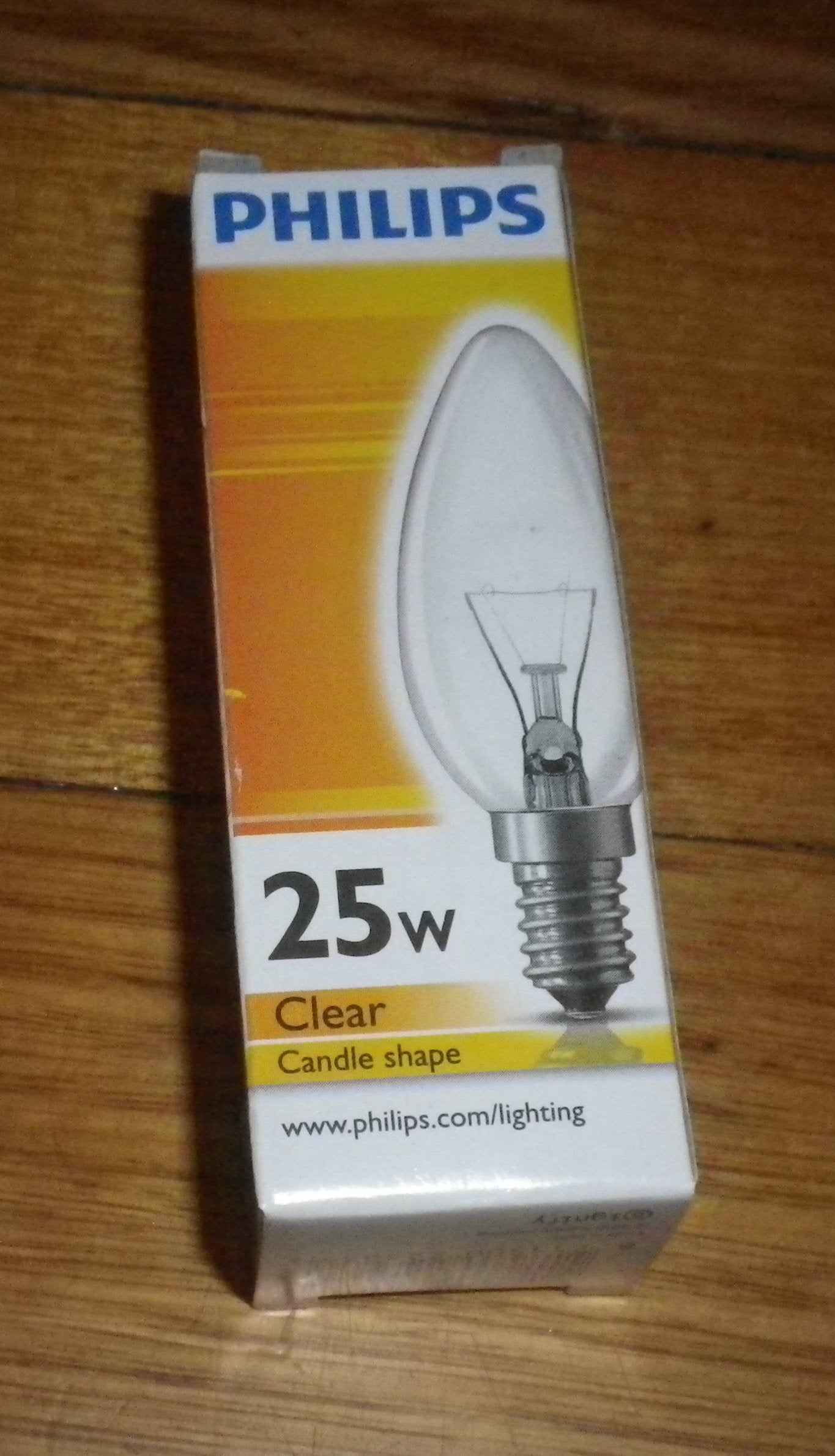 Philips 25Watt SES Candle Globe for Certain Fridges and Rangehoods - Part Number 223036