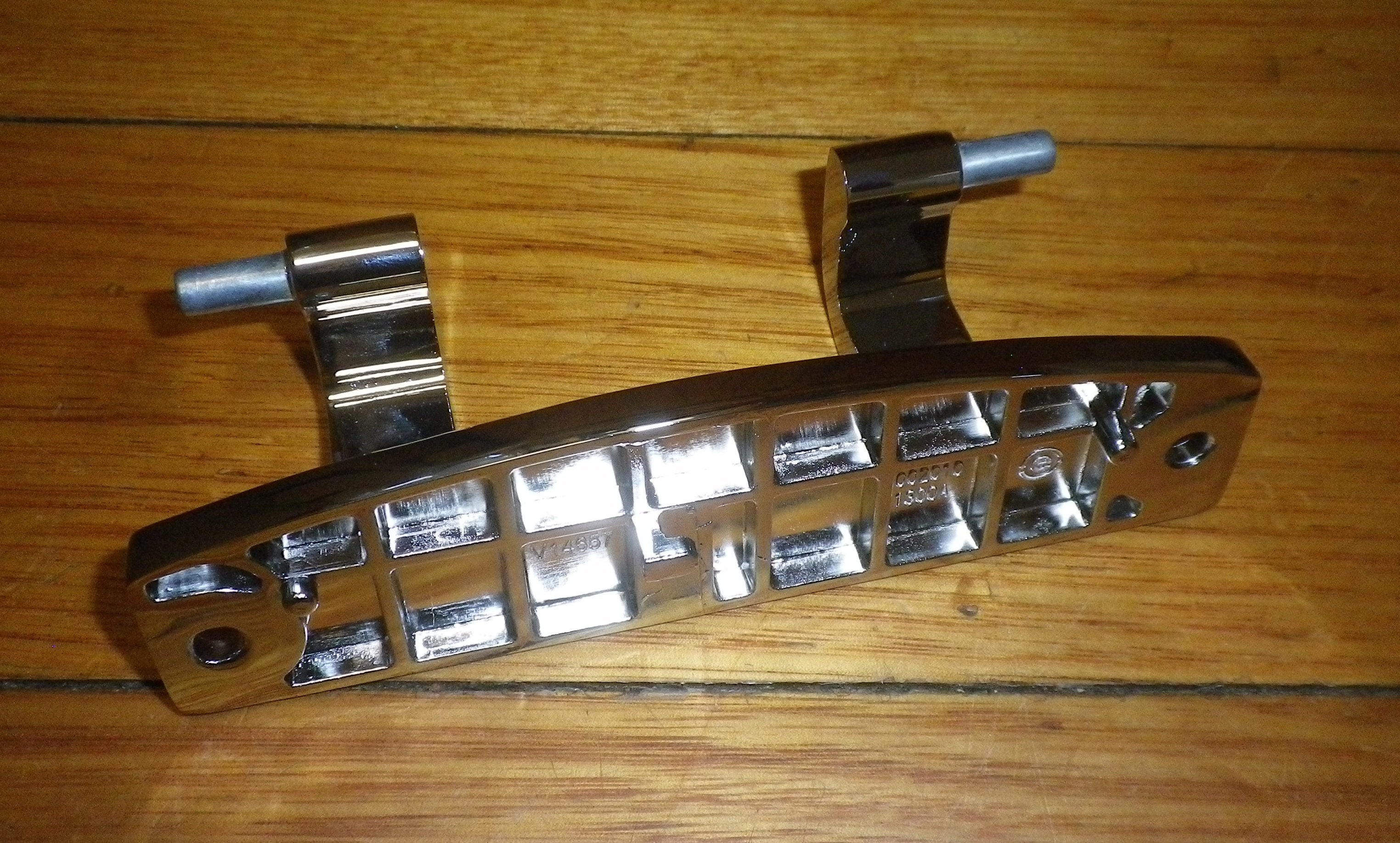 High - Quality Haier HWF10DW1 Front Loader Washer Door Hinge - Part H0020101300A