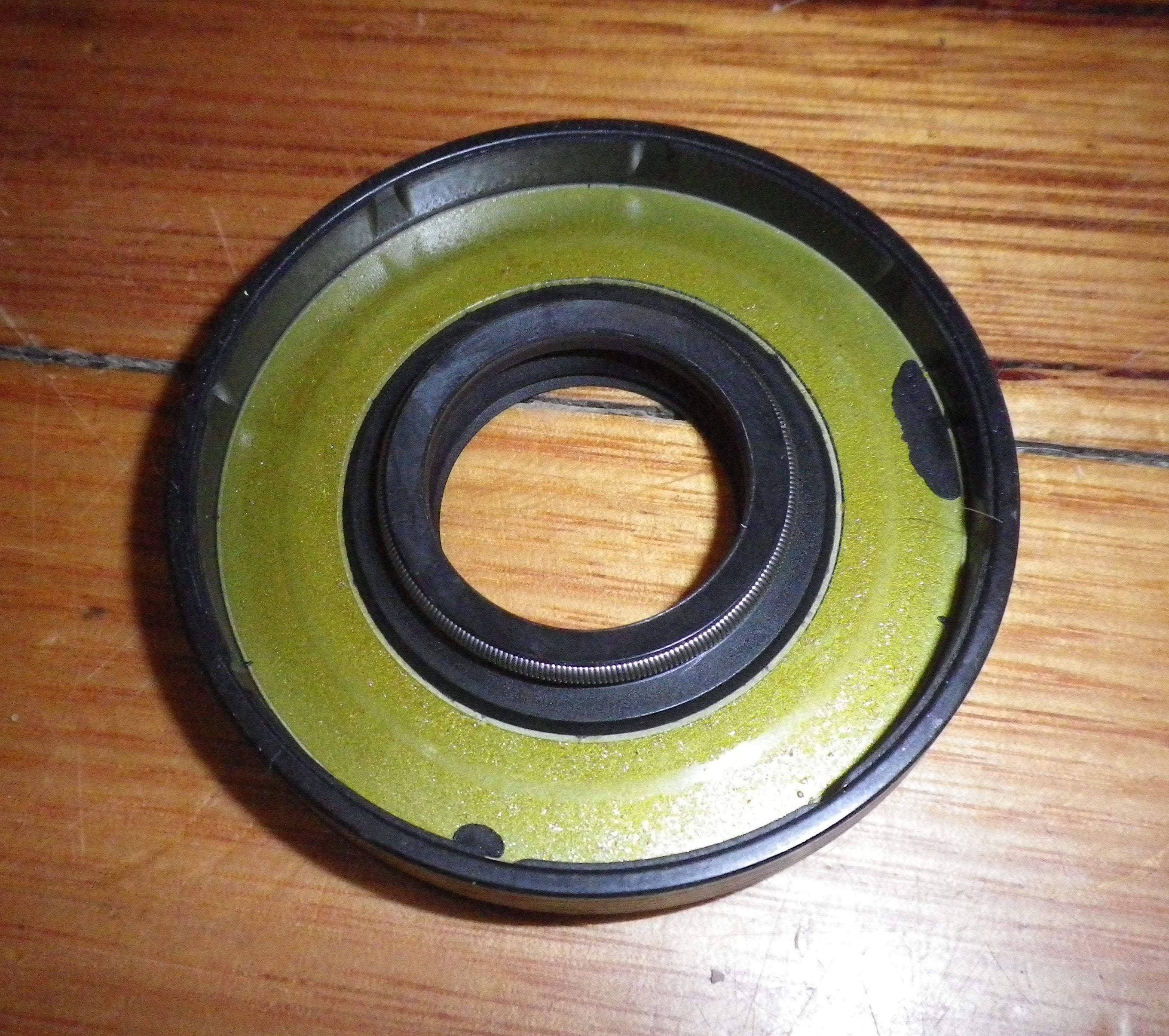 Simpson SWT6541 Medium Top Loader Genuine Main Tub Seal - Part A00180901