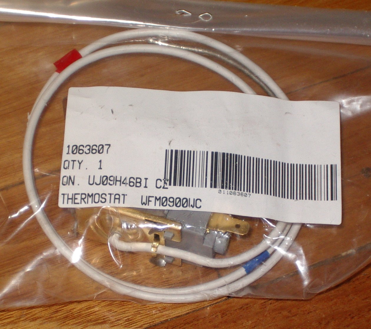 Westinghouse Asian-Style Upright Freezer Thermostat - Part # 1063607, WPF33S-102-011T