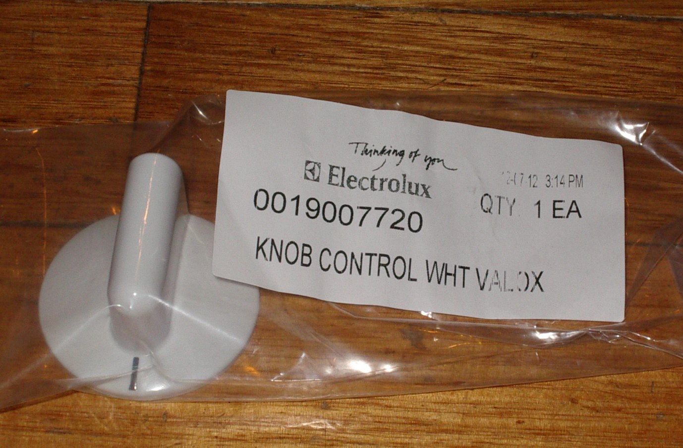 White Plastic Stove Control Knob - Simpson Nova Part # 0019007720