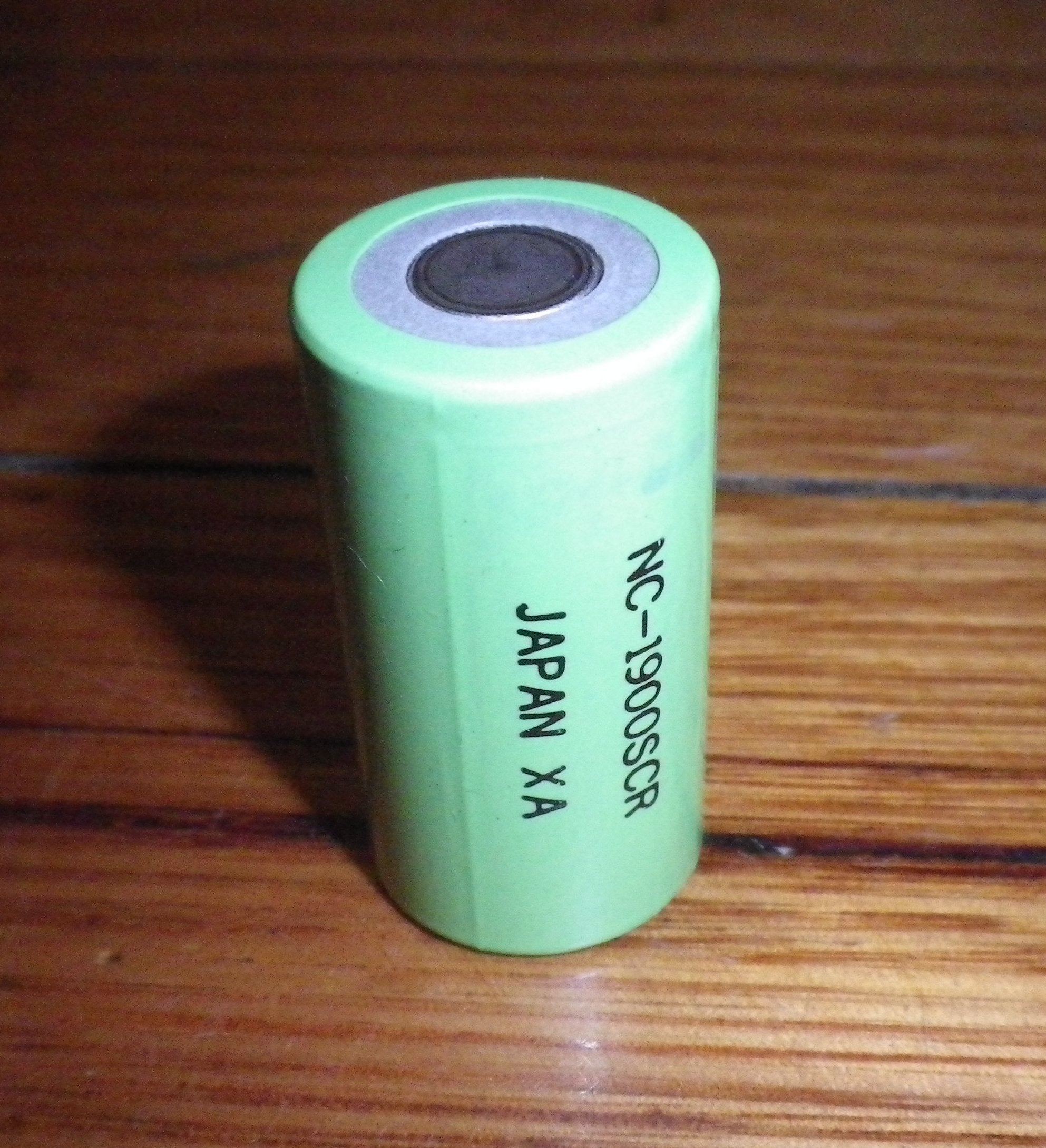 High-Capacity Nickel Cadmium Sub-C 2000mAh Rapid Charge Rechargeable Battery - Part Number CAD357