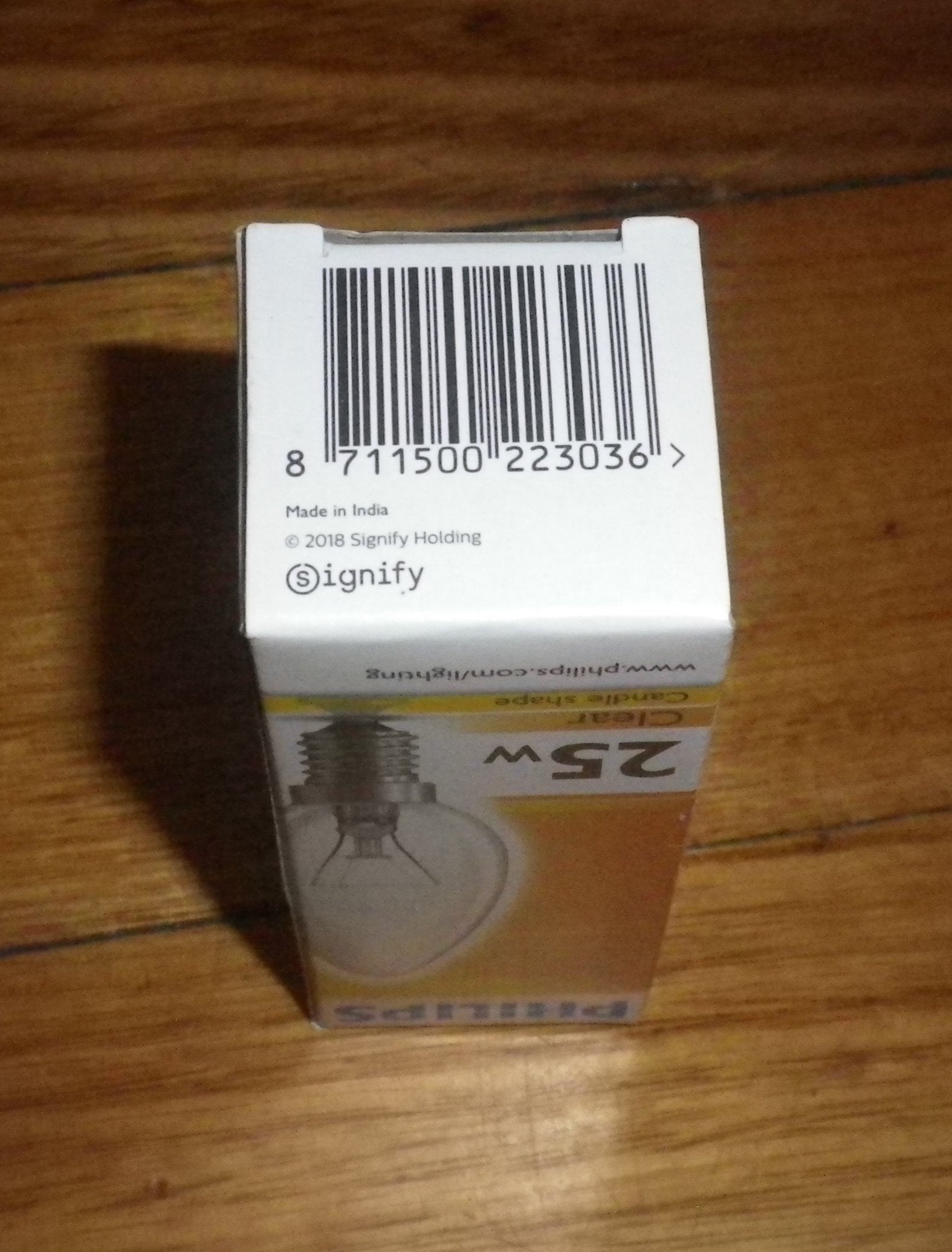 Philips 25Watt SES Candle Globe for Certain Fridges and Rangehoods - Part Number 223036