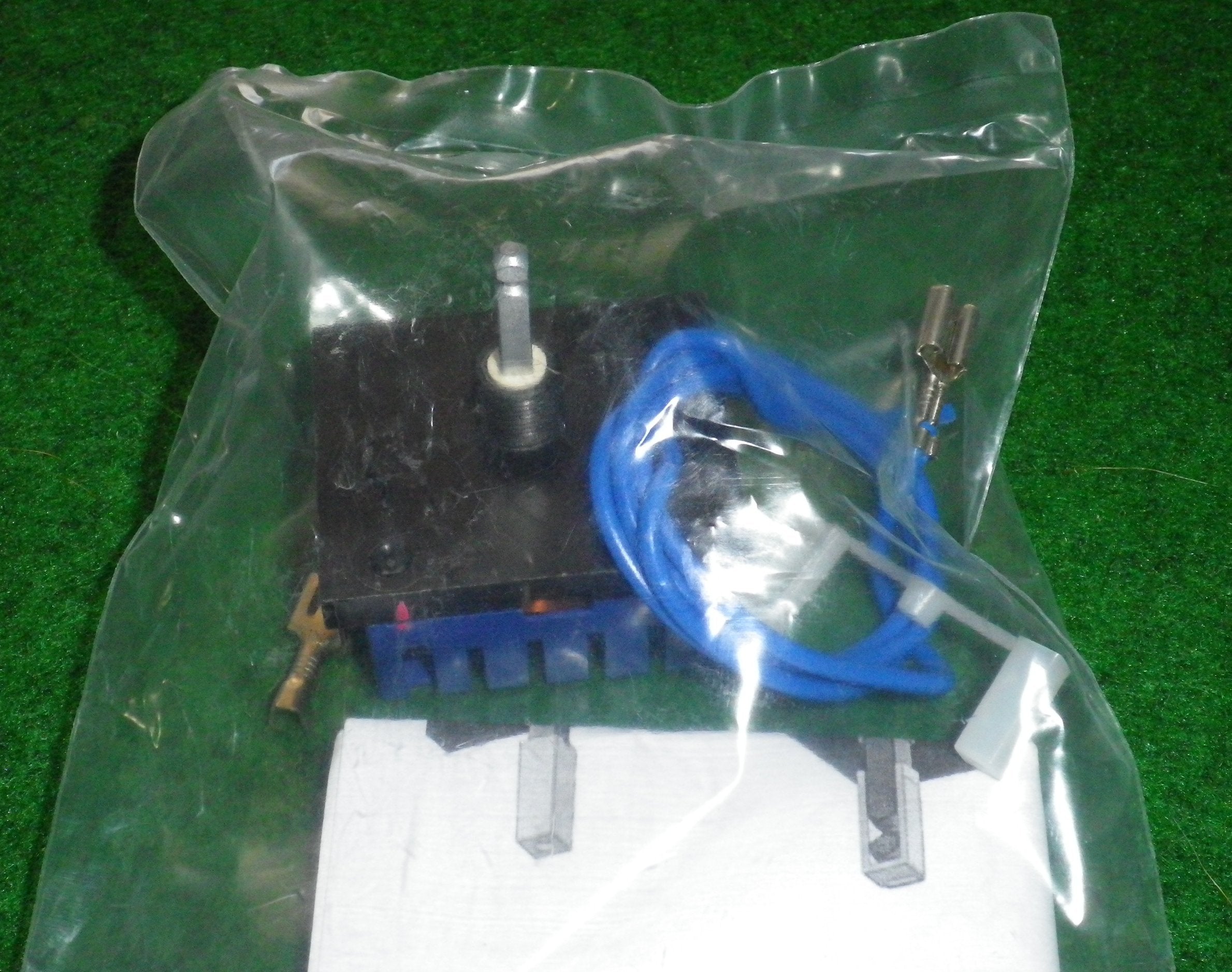 Invensys Universal Hotplate Simmerstat Control Switch - Suitable for Various Stove Models, Part No. M553-14, M3V-700K