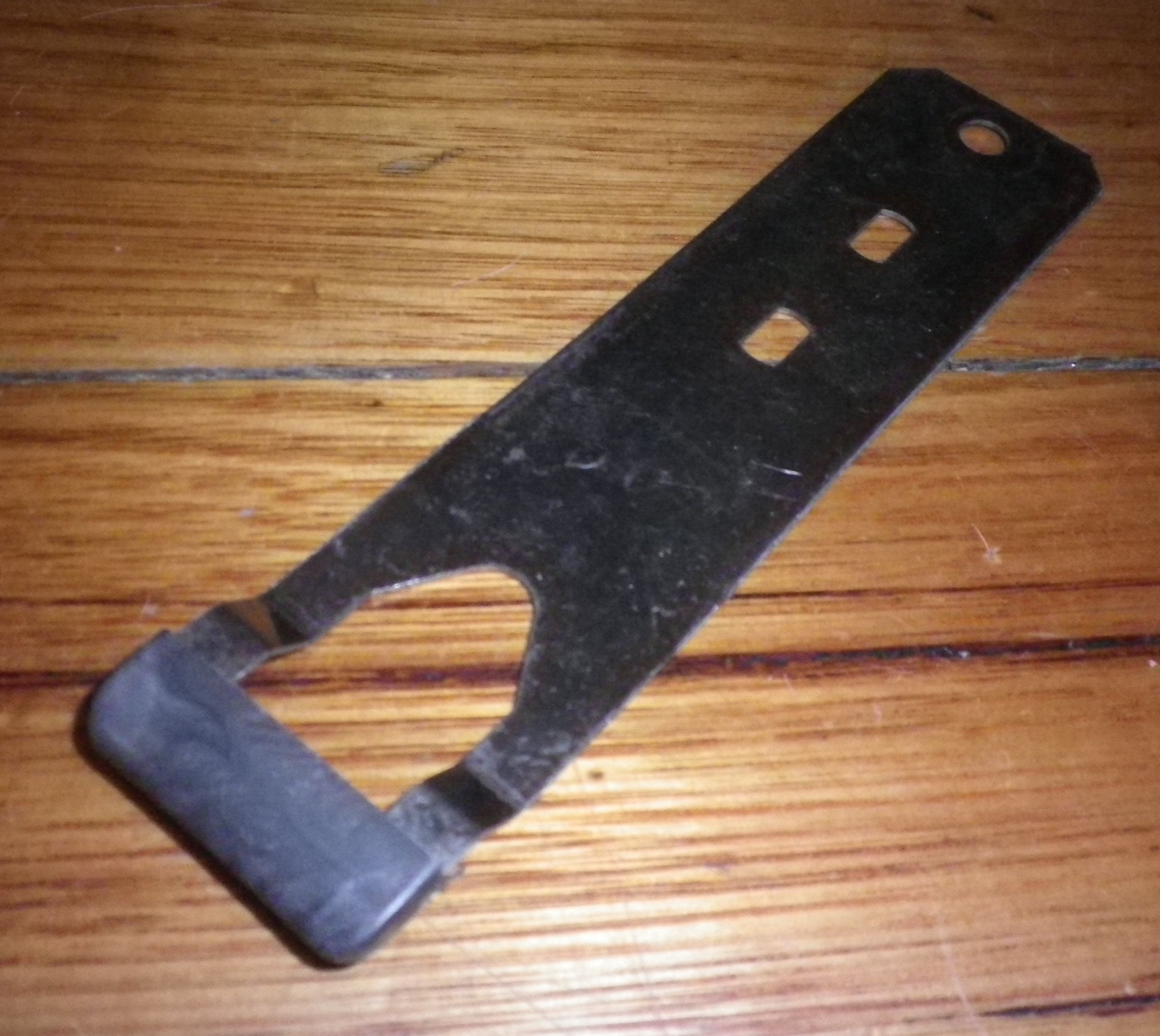 High - Quality Vulcan Dishlex 100S, 250SD, 500E Door Latch Tongue - Part #8511869, DWV039