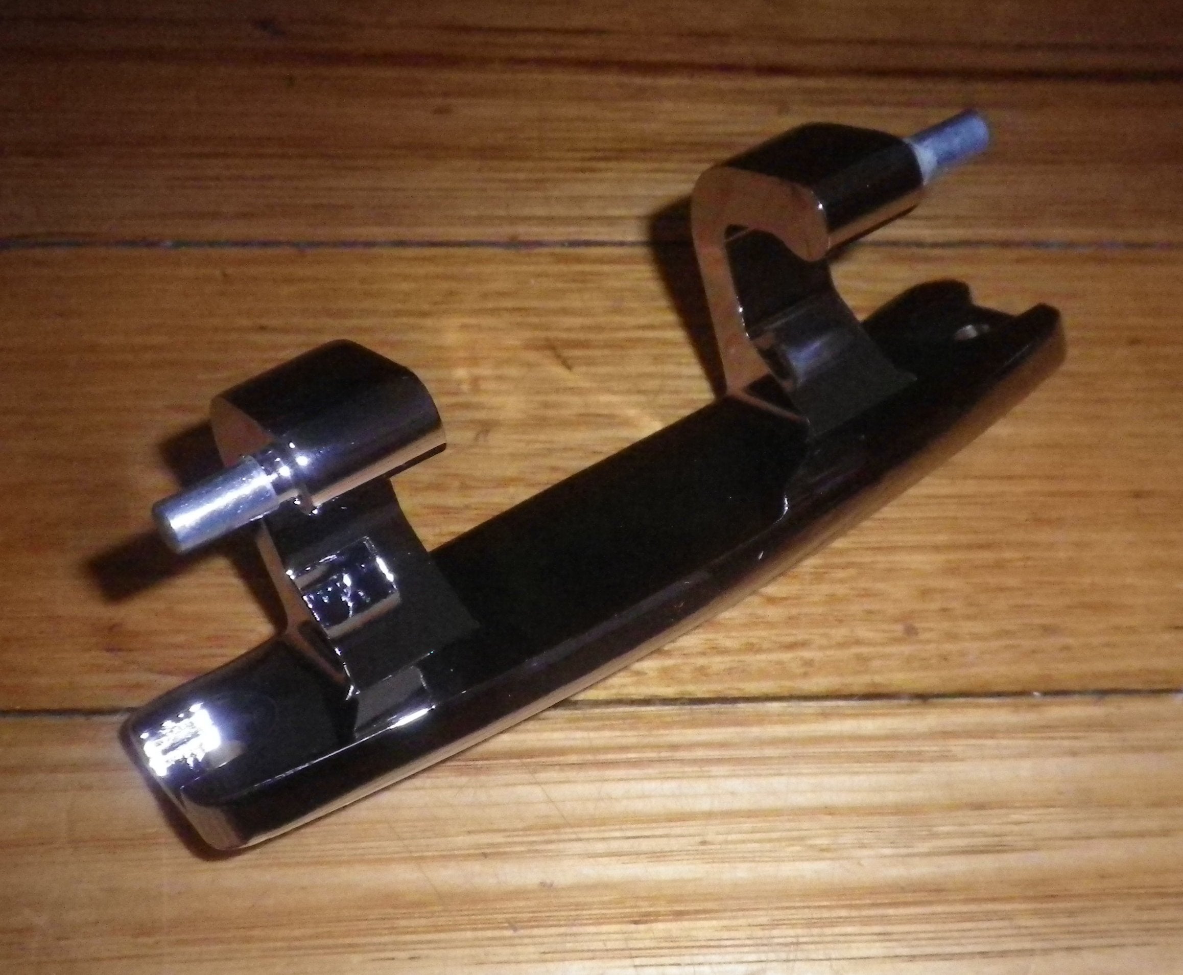 High - Quality Replacement Front Loader Washer Door Hinge for Haier HWF12D1W1 - Part Number H0020101300B