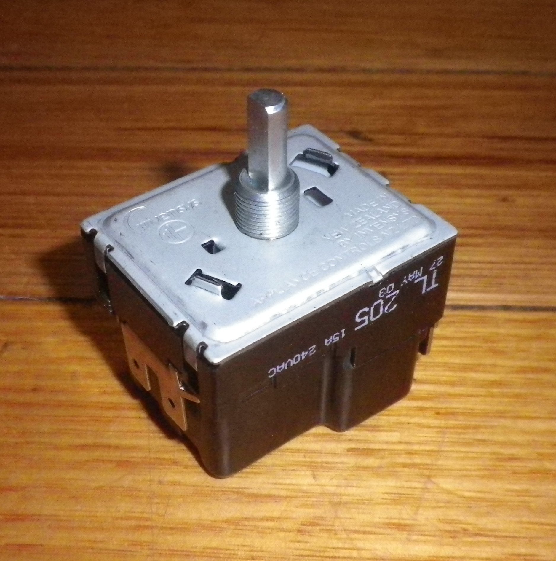 St George Compatible Hotplate Simmerstat Control Switch for Cooktop Model CC605 - Part # 50235, TL - 205