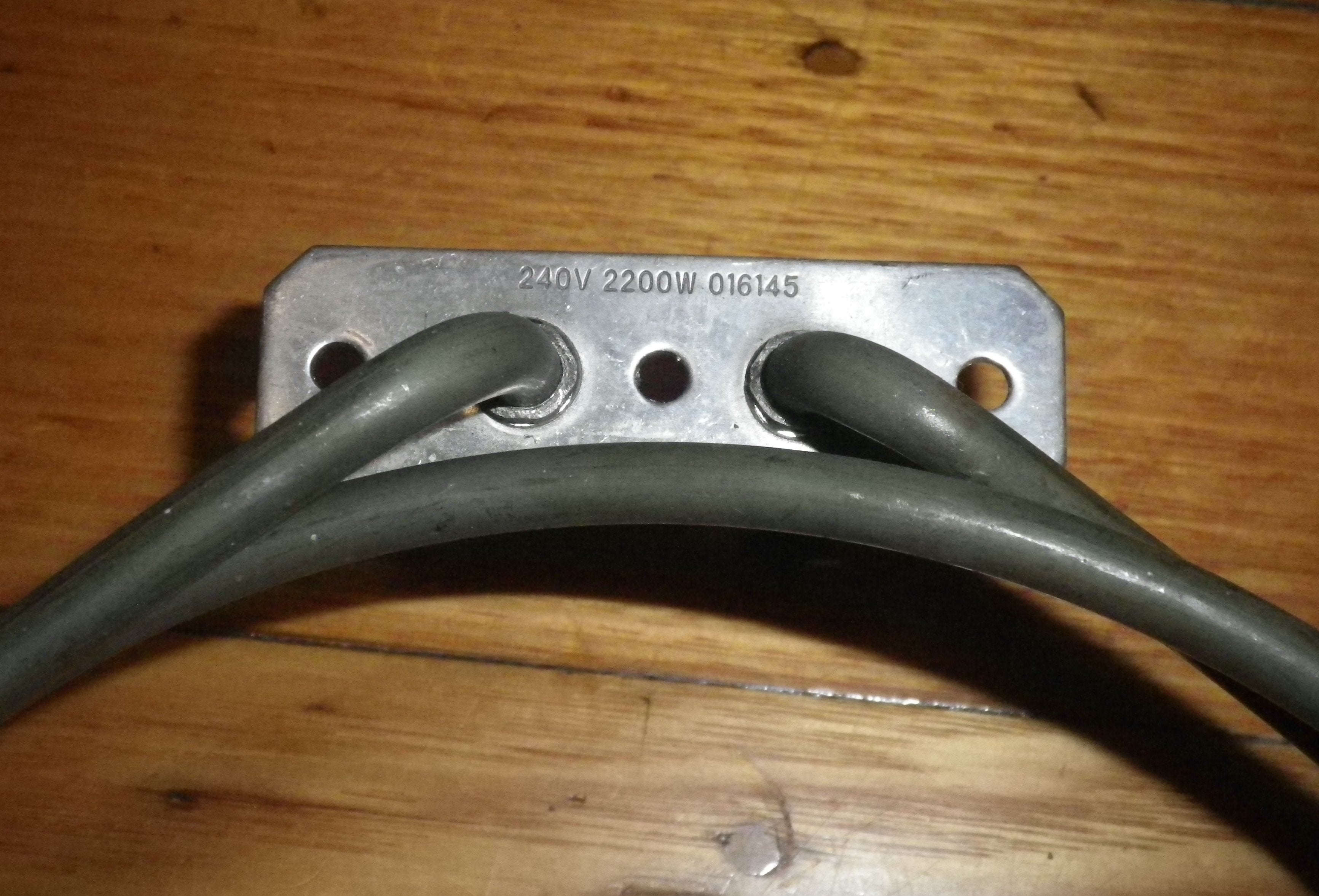 High - Power 2200 Watt Fan - Forced Oven Heating Element Compatible with Omega, Smeg, and Whirlpool Appliances - Part Number SE943