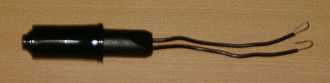 High - Quality Outdoor TV Antenna Balun Converter: Transforming 300ohm to 75ohm - Model TVB45