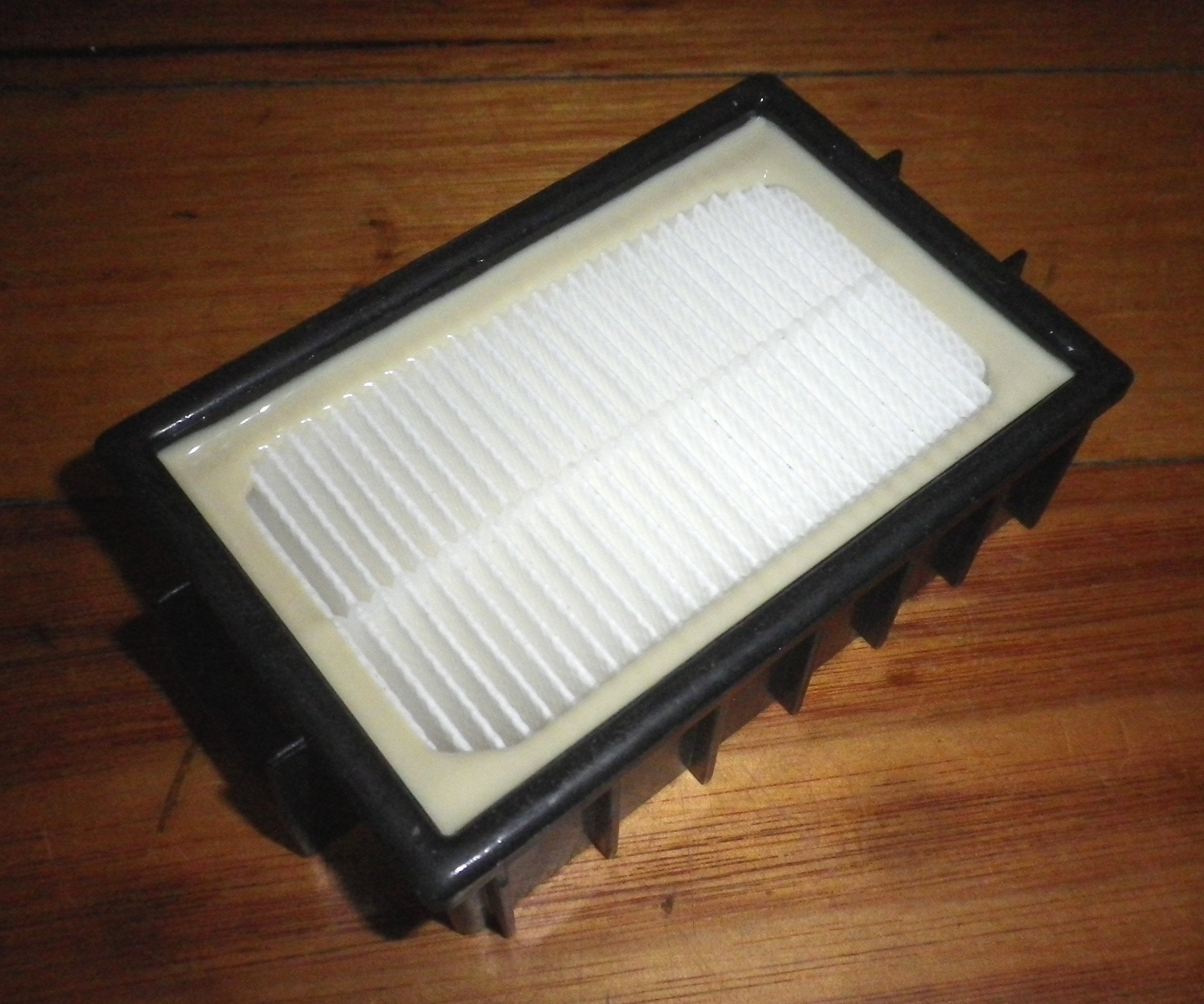 Panasonic High - Efficiency Exhaust Hepa Filter for MC - CG524 Barrel Vacuum Cleaner - Part Number YMV72K95000