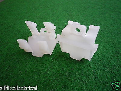 Pre - owned Whirlpool Fridge WBM39LW/WBM35LW/WBM46LW Kick Panel Clip Set - Part # 004182545SH