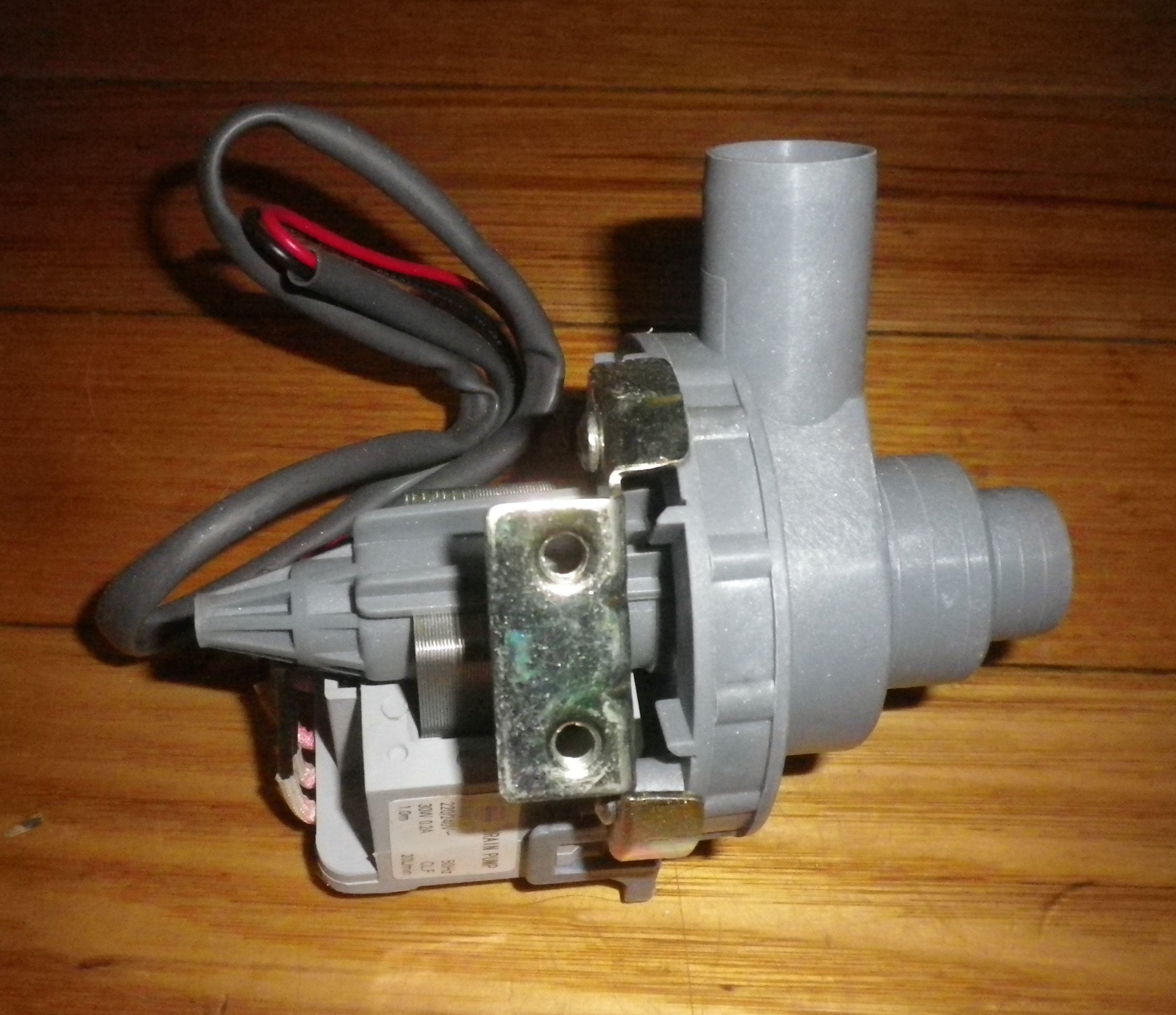 Haier H0034000110D Compatible 240V Magnetic Pump Motor with 60cm Flyleads - Part UNI200ASP