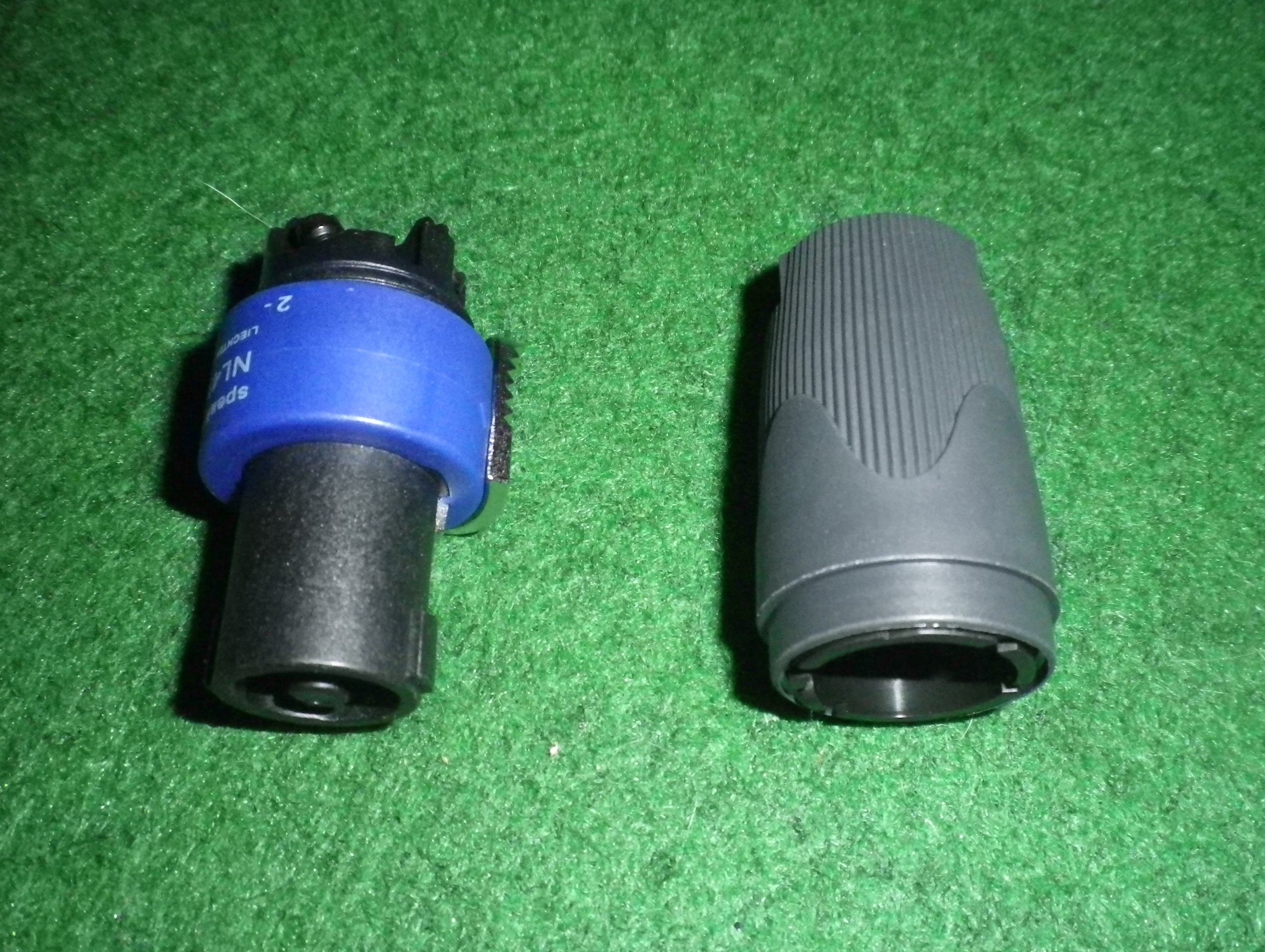 Neutrik Professional Four-Pole Speakon Speaker Connector - Model NL4FX