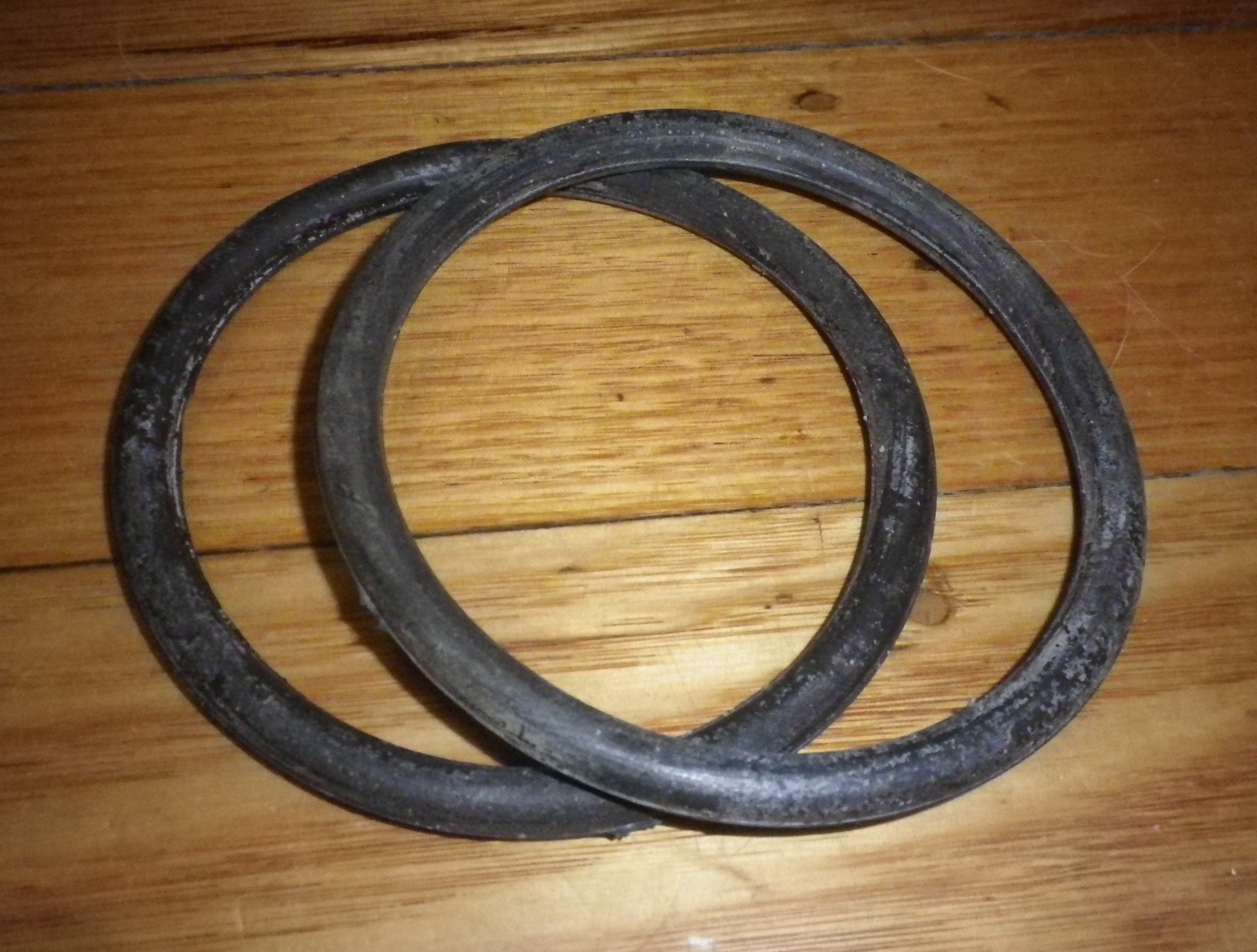 Pack of 2 Replacement Drive Belts for Hoover 612 and 912 Vacuum Cleaner Agitator Brush - Part # V7001