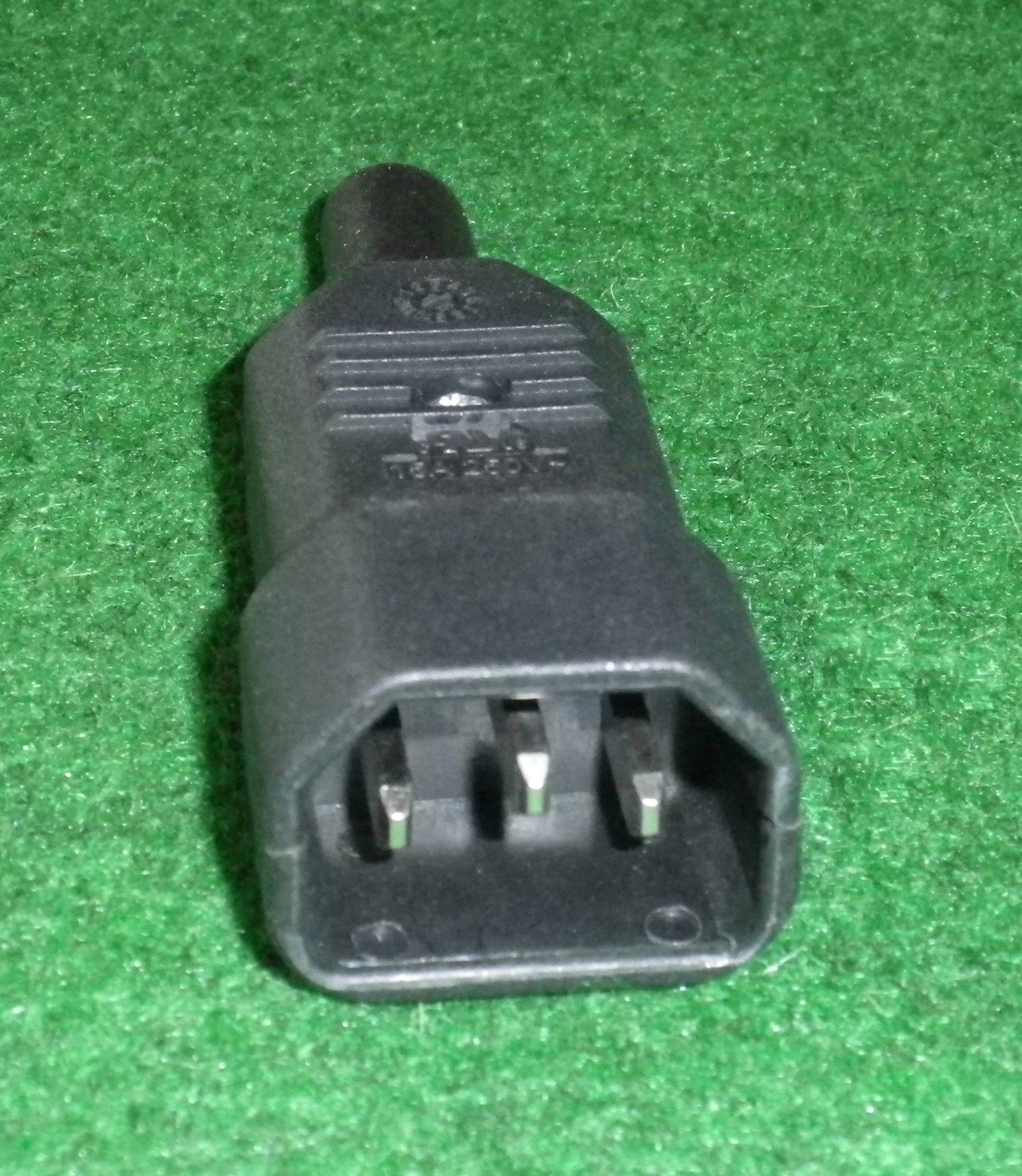 240VAC 10Amp Rewirable IEC Inline 3 - pin Male Socket - Part # PP4007N