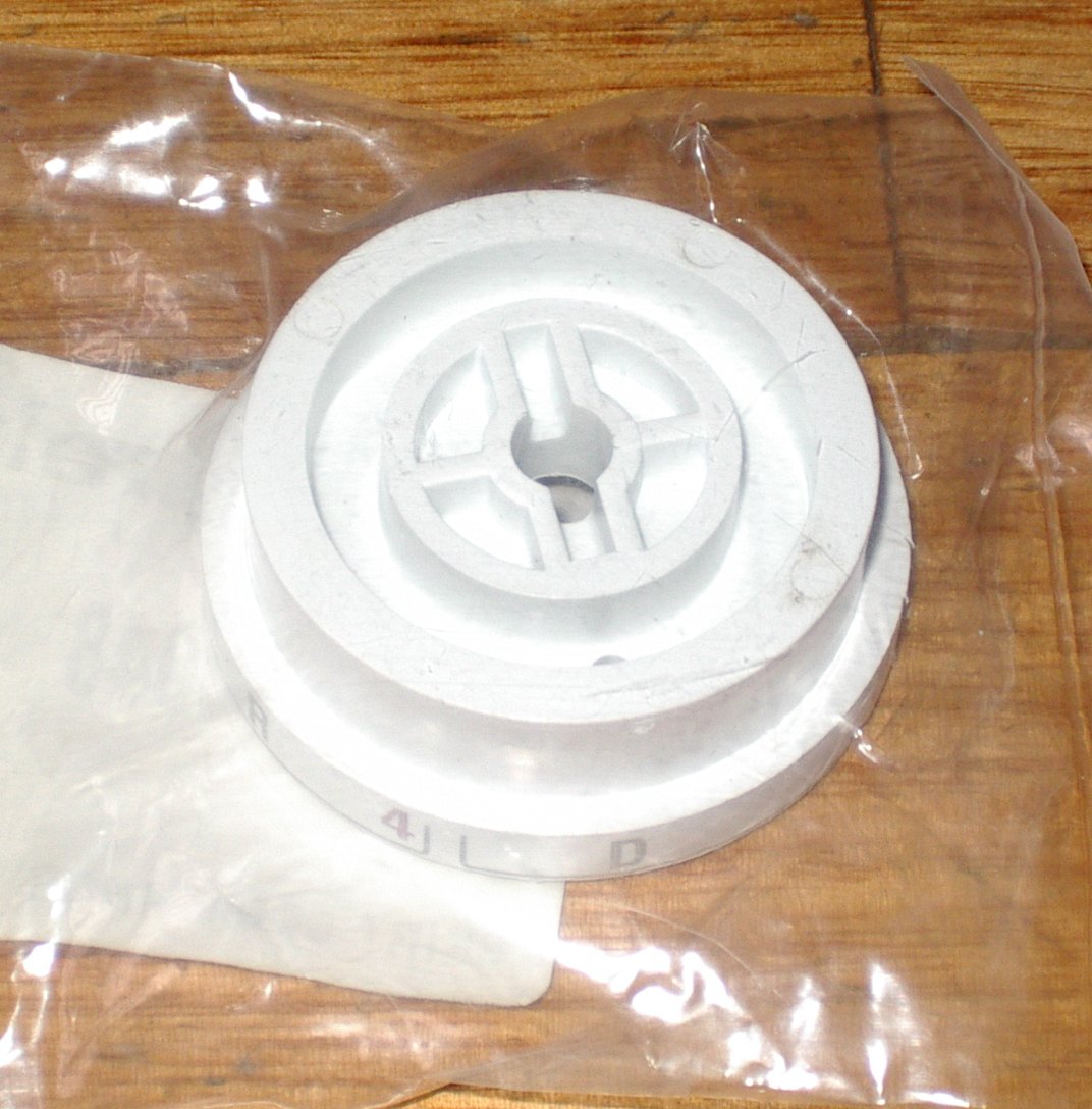 White Timer Knob Skirt for Simpson Concorde, Contessa & Riviera Dishwashers - Part # 0019400048