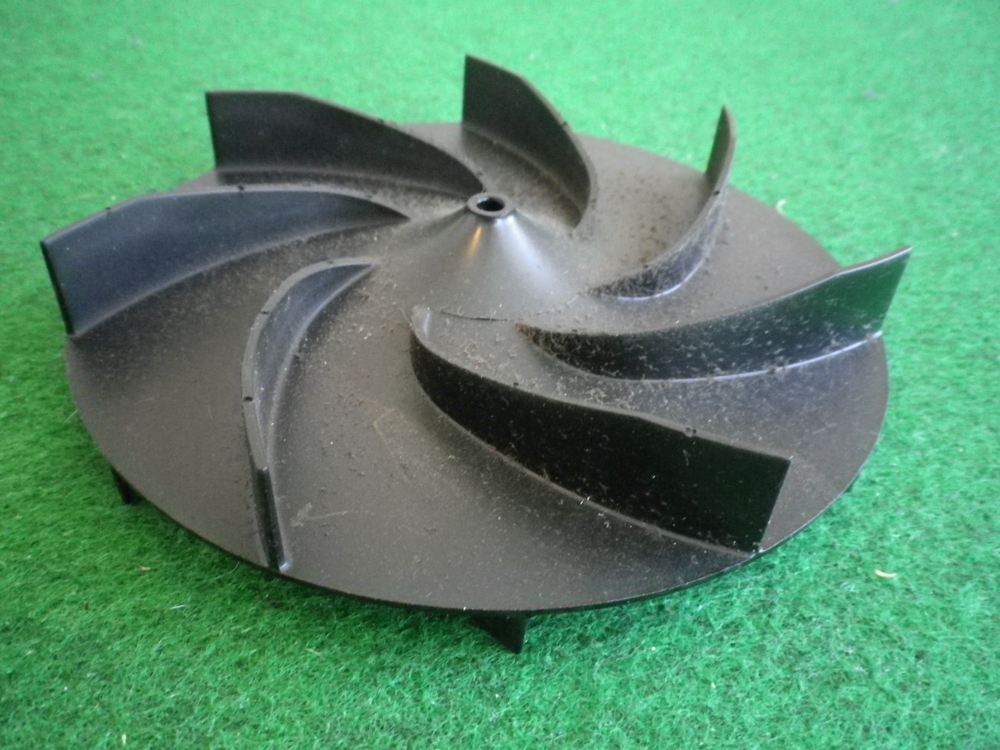 Pre-owned Cooling Fan Blade for Electrolux Ovens EOEE62AS, EOEE63AS - Part Number 0026001041SH