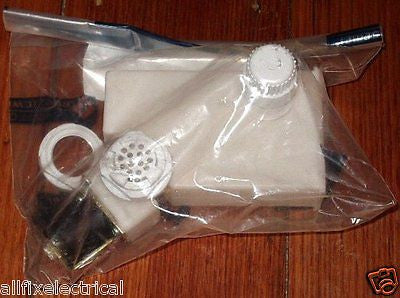 Indesit Dishwasher Rinse Aid Dispenser Replacement Part - Part Number DW009
