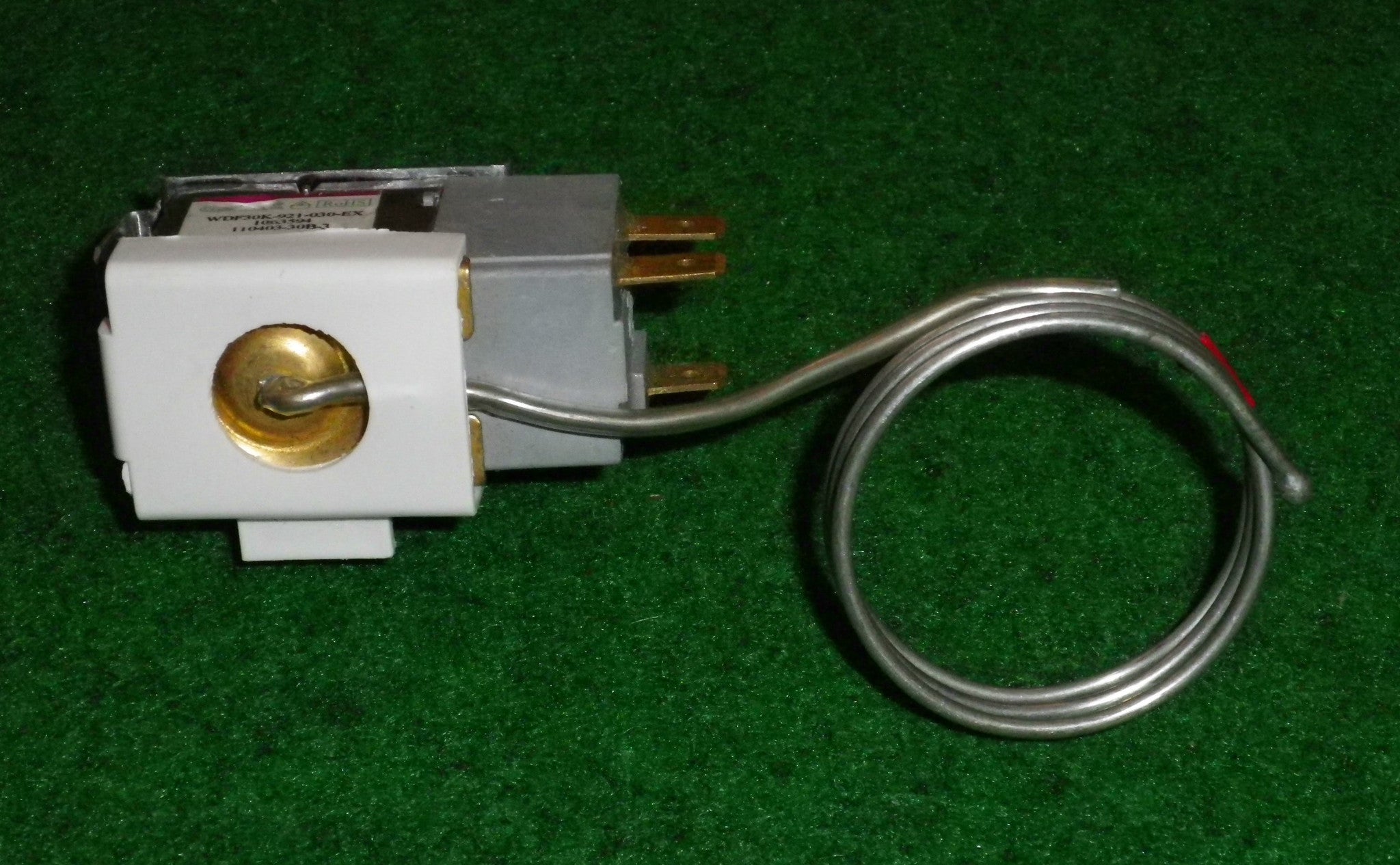 Westinghouse Asian-Style Bar Fridge Thermostat Replacement Part - Model # 1063594, WDF30K-921-030-EX