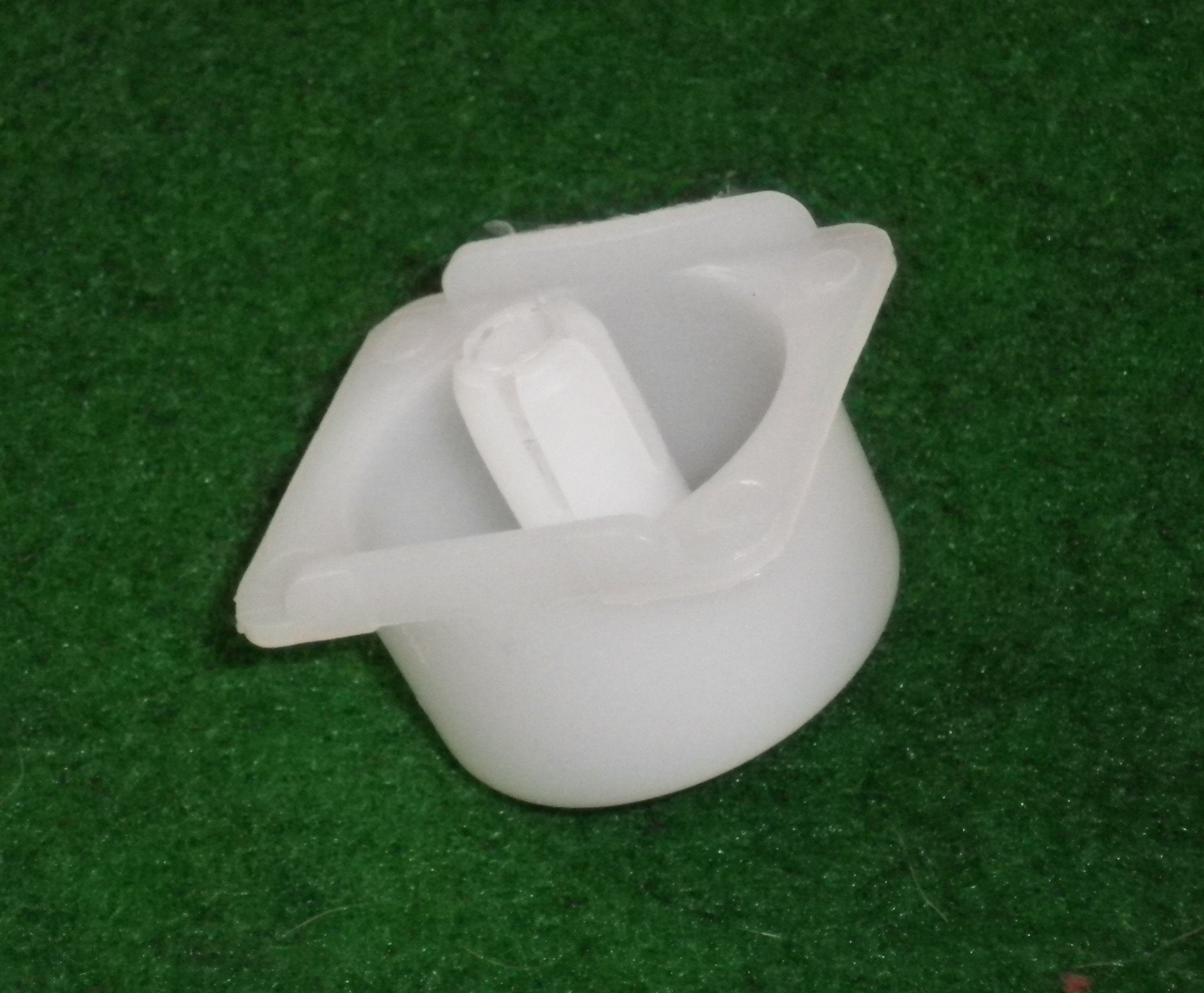 Fisher & Paykel N210 Rear Plastic Foot for Fridge & Freezer - Part FP402015A