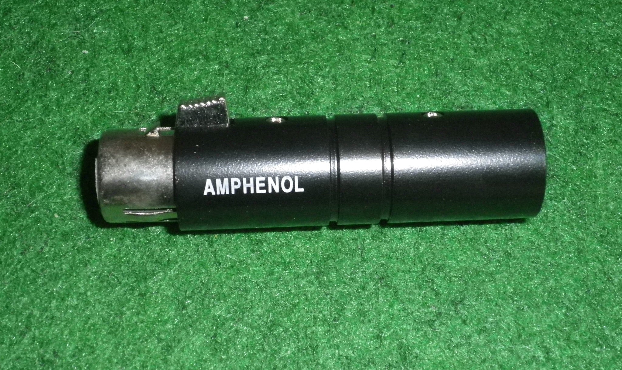 Amphenol High - Quality 3 - Pin Male to Female XLR Audio Adaptor, Part Number AC3F3MBW