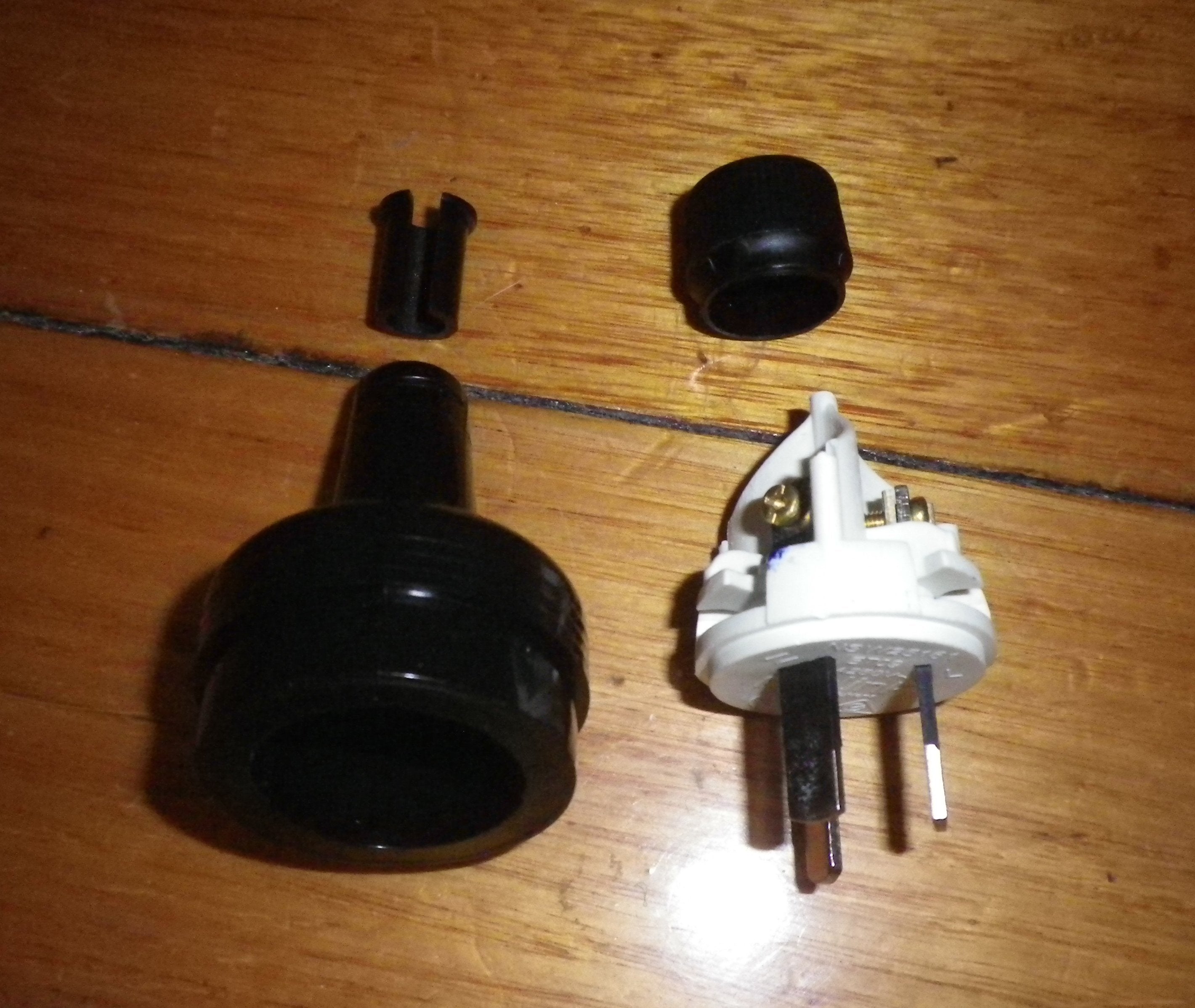 Prolink 10-Pack Black 10Amp 240V 3-Pin Mains Plug Tops - Part # ACP3P10BK10