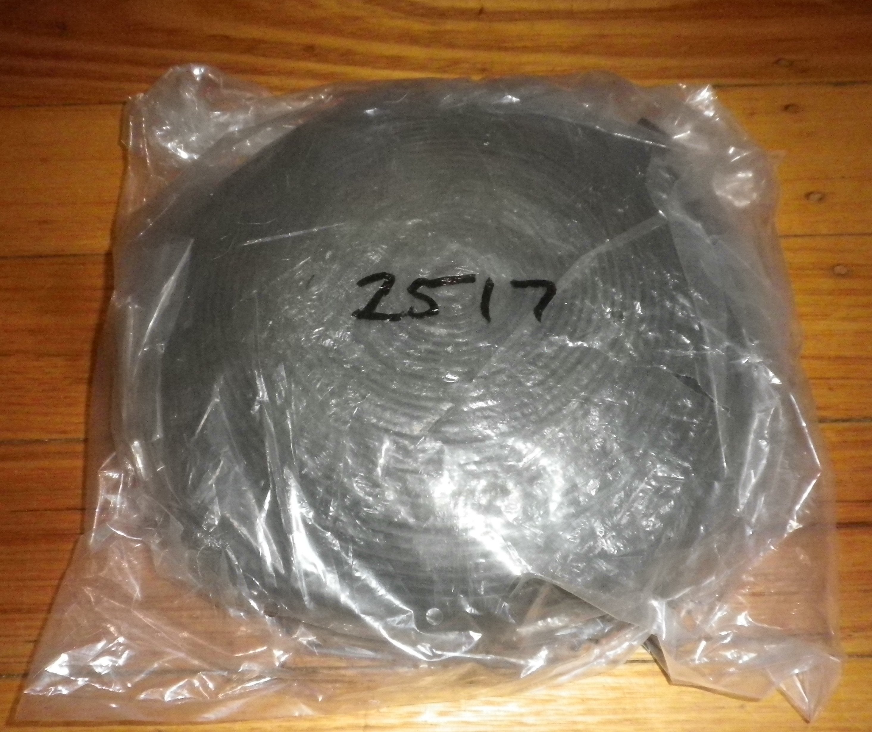 Robinhood RHCV9G Rangehood Round Activated Charcoal Filter Set (Pack of 2) - Replacement Part # 2517
