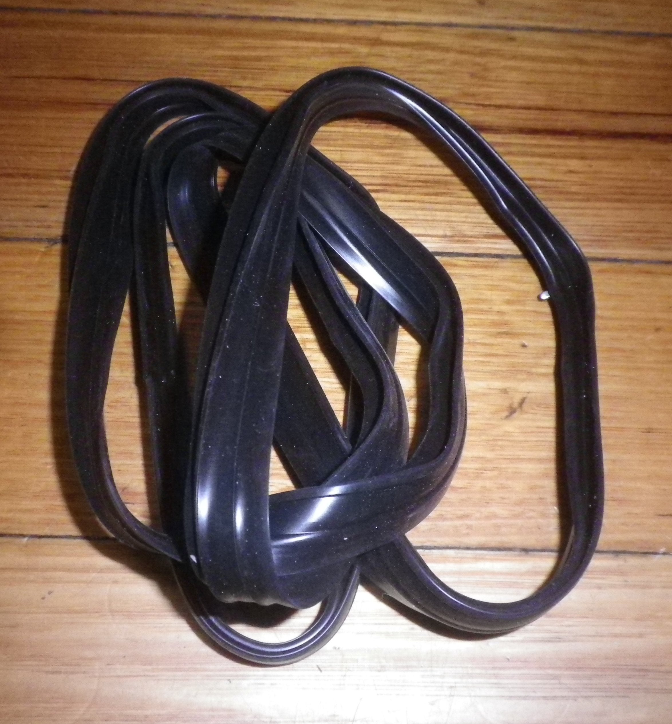 Ariston and Hotpoint 415mm x 310mm Oven Door Seal - Genuine Replacement Part # C00111687