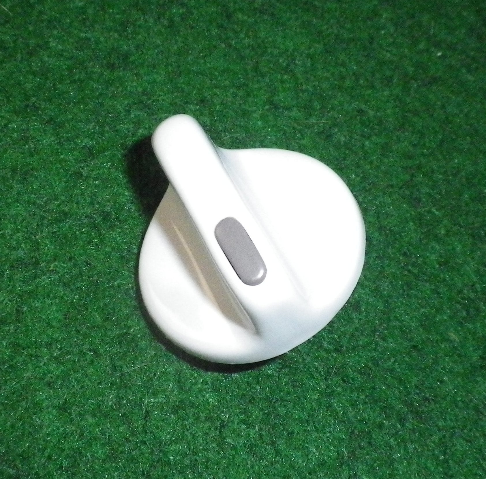 Set of 7 Fisher Paykel White Stove Control Knobs for RA535EW - Part FP572424P