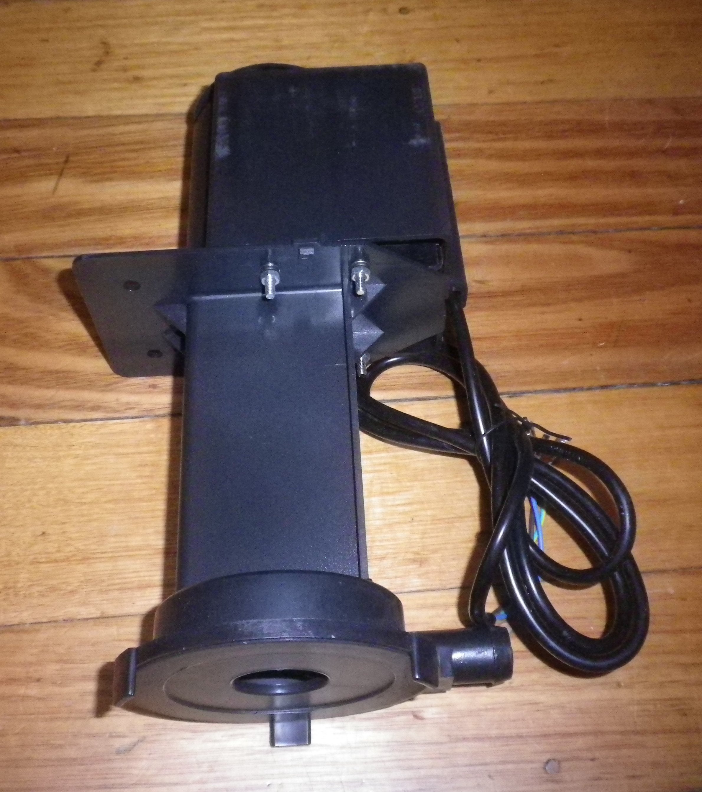 Universal Evaporative Cooler Water Circulation Pump with 30 Litres per Minute Capacity - Part # AC116