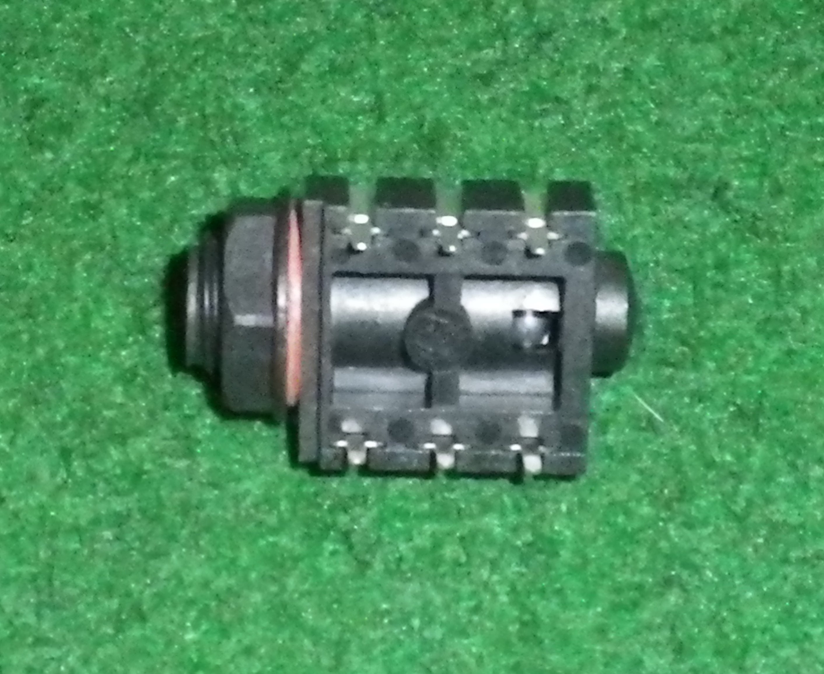 High - Quality Plastic - Insulated 6.3mm Stereo Switched Phone Socket for PCB Mounting - Part Number BJ104