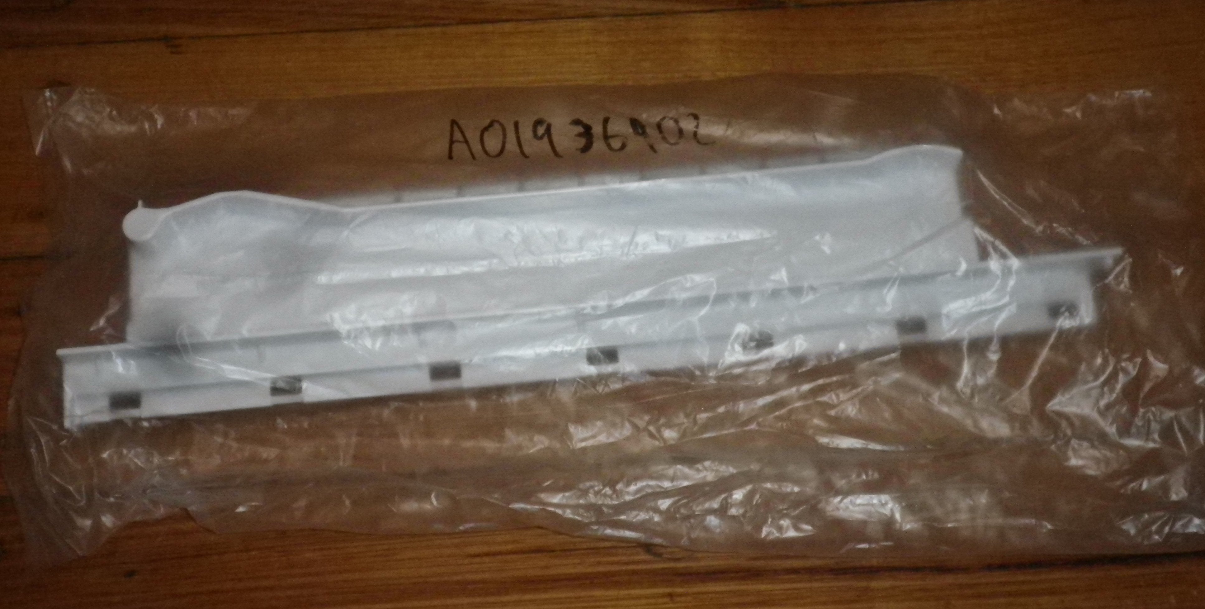 Westinghouse WBE4514SA Right - Handed Crisper Drawer Support Runner Component - Genuine Part # 140019369069