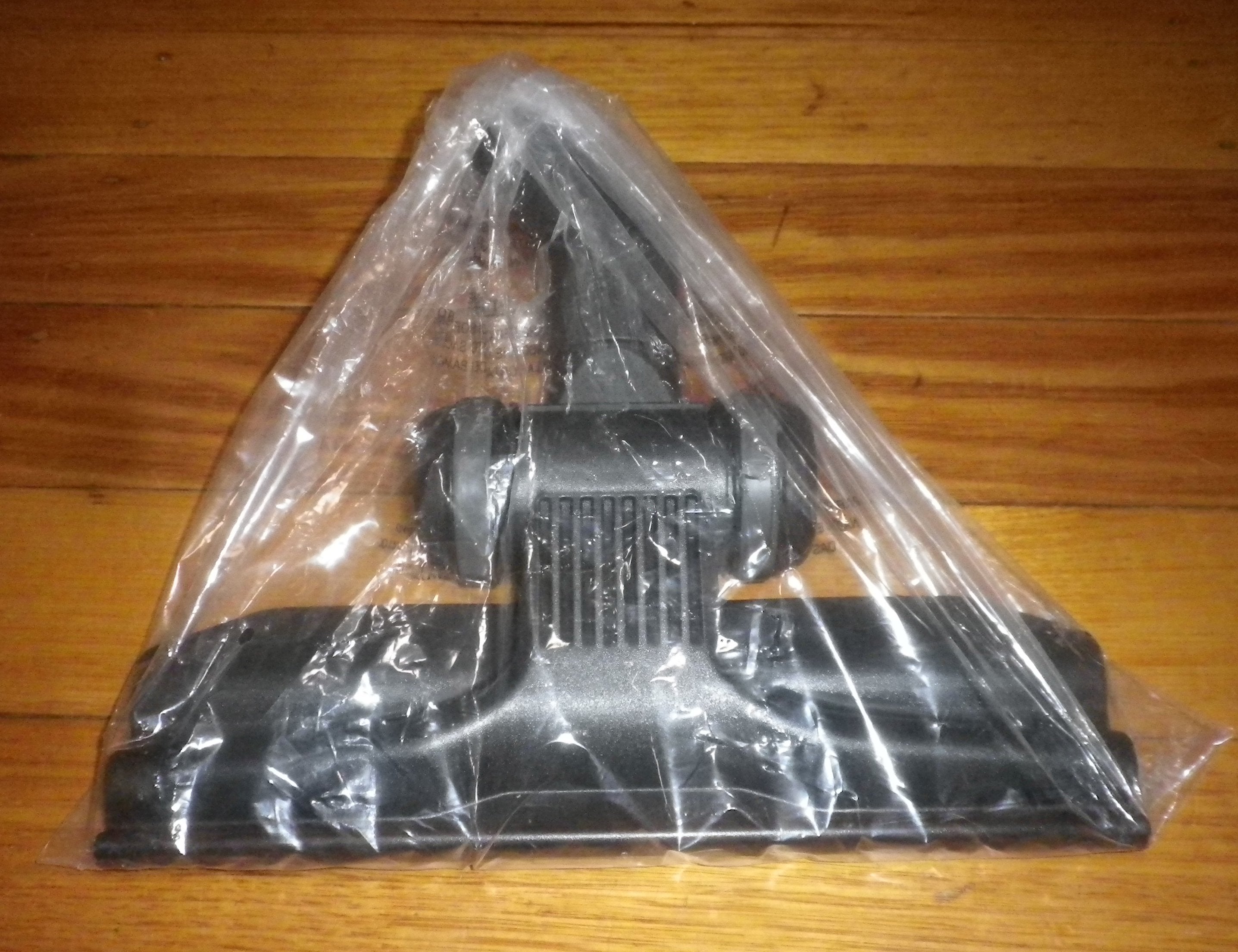 High-Quality Generic 32mm Low-Profile Gulper Vacuum Floor Cleaning Tool - Part Number FTS132-3