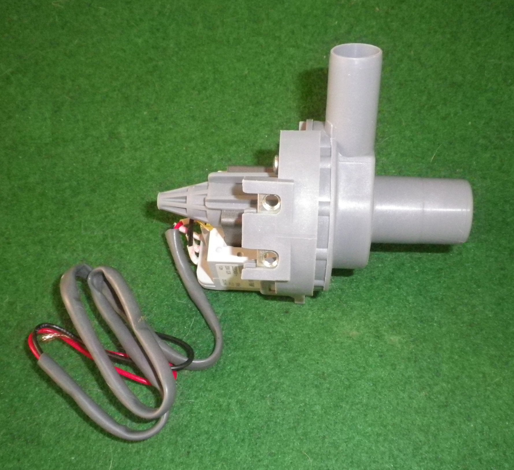 Universal Magnetic Pump Motor with Flyleads for Hoover and Simpson Washing Machines - Part No. 2111032
