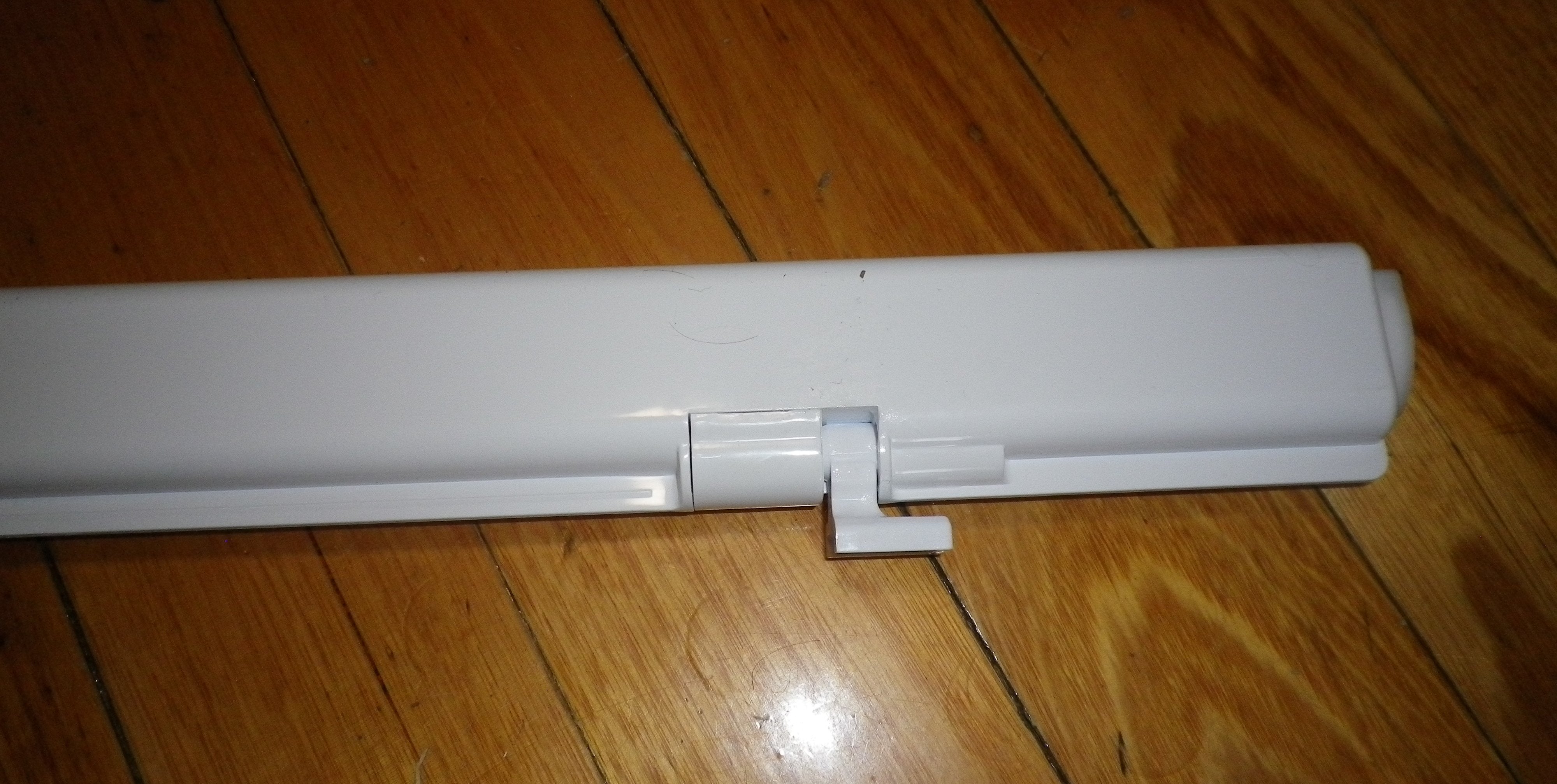 Samsung French Door Centre Closing Bar for SRF527DSLS - Part DA97 - 07661F