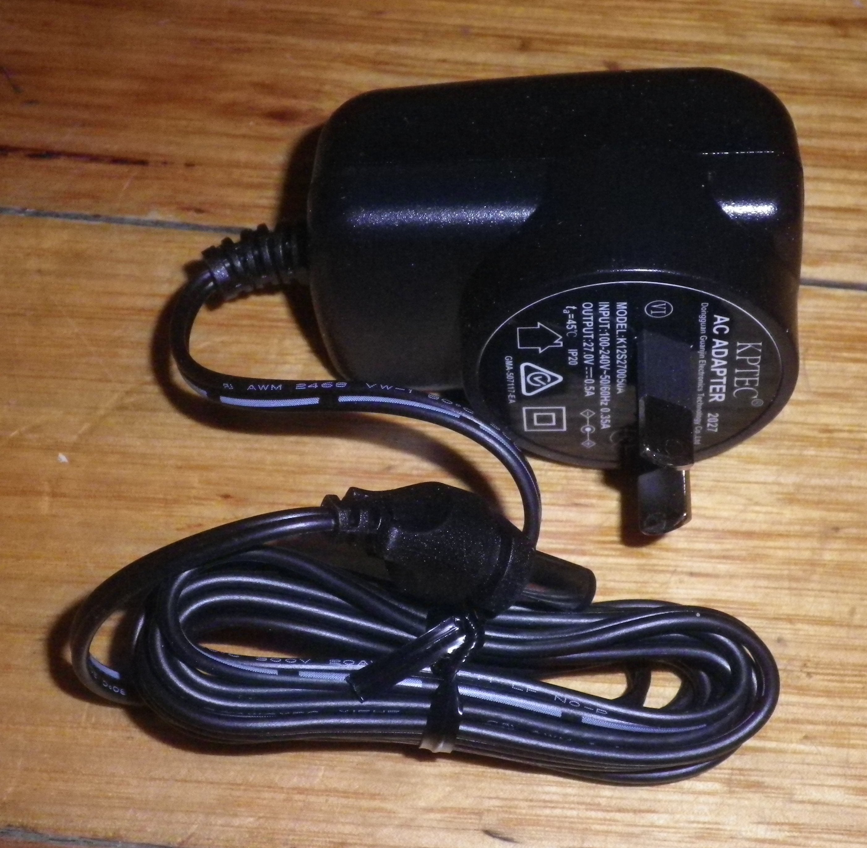 Bosch High - Performance 27 - Volt Portable Battery Charger and Power Supply for Readyy'y Handheld Vacuum Cleaners, Part # 12019024