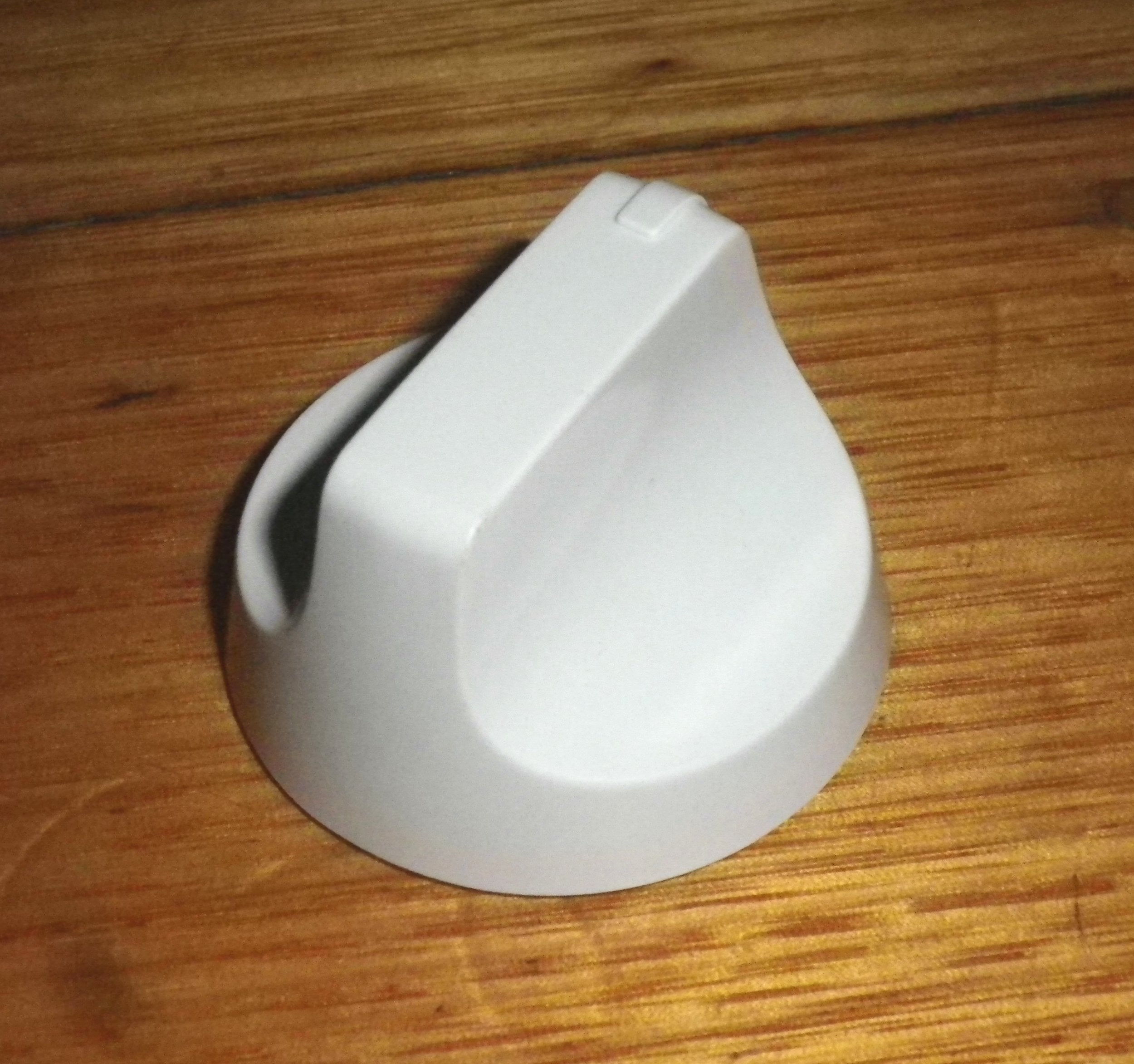 Westinghouse White Electric Stove Hotplate Control Knob - Genuine Replacement Part # 0019008175