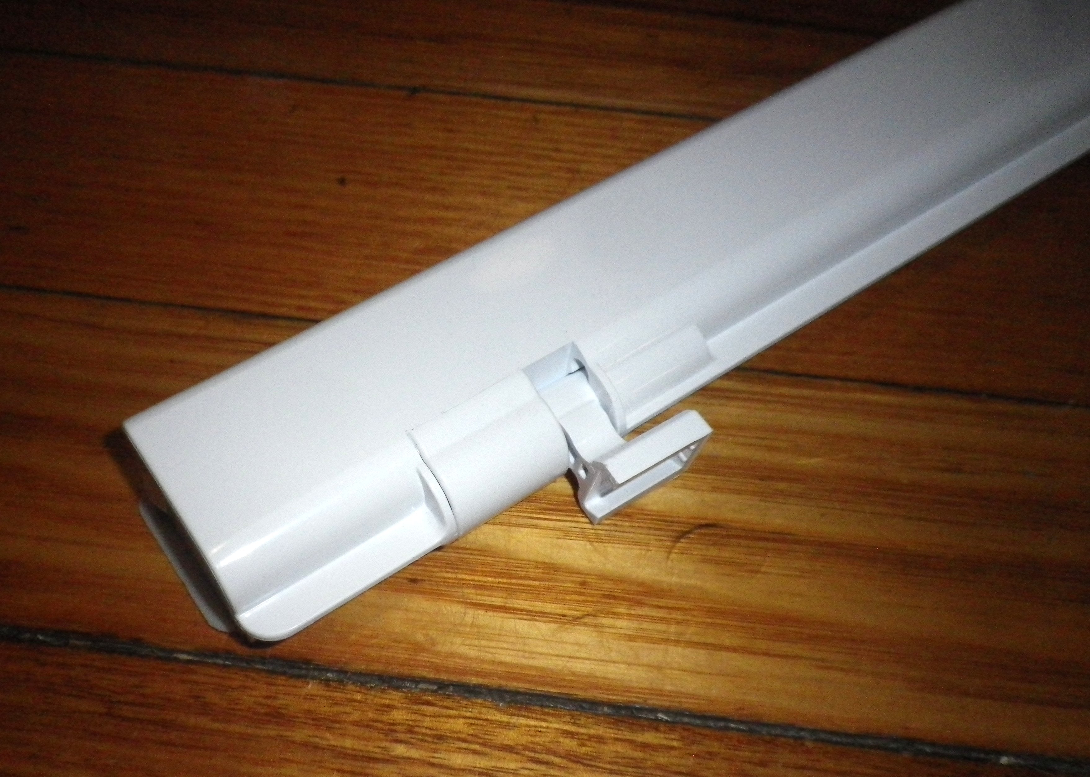 Samsung SRF924NIS Refrigerator French Door Centre Closing Bar Component - Part Number DA97 - 13041A