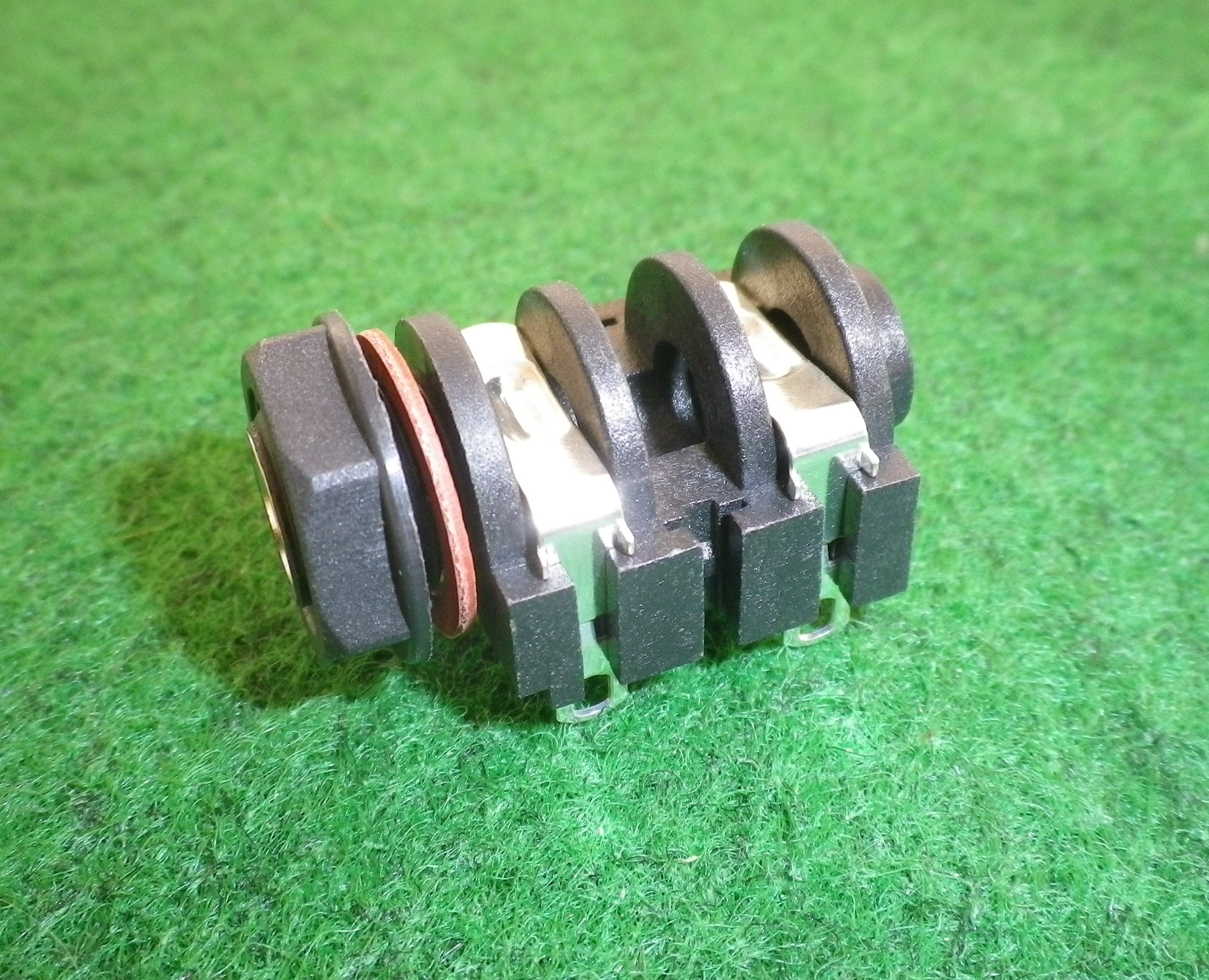 6.3mm Plastic Insulated Mono Switched Phone Socket with Solder Tags - Part Number BJ102, Ideal for Audio Equipment