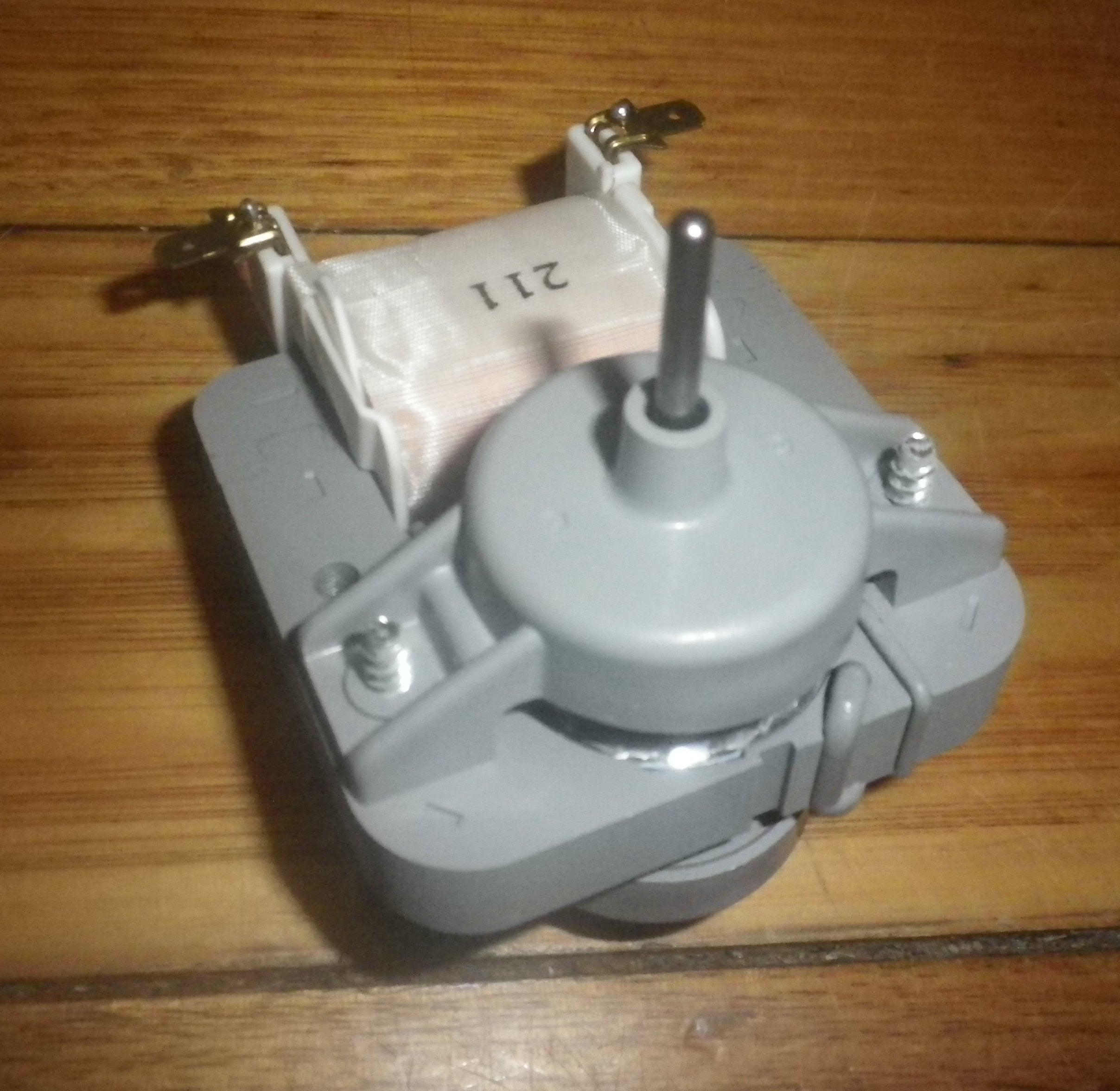 Fisher & Paykel Short Shaft Evaporator Fan Motor Kit for Frost Free Freezers - Genuine Part # FP315040P