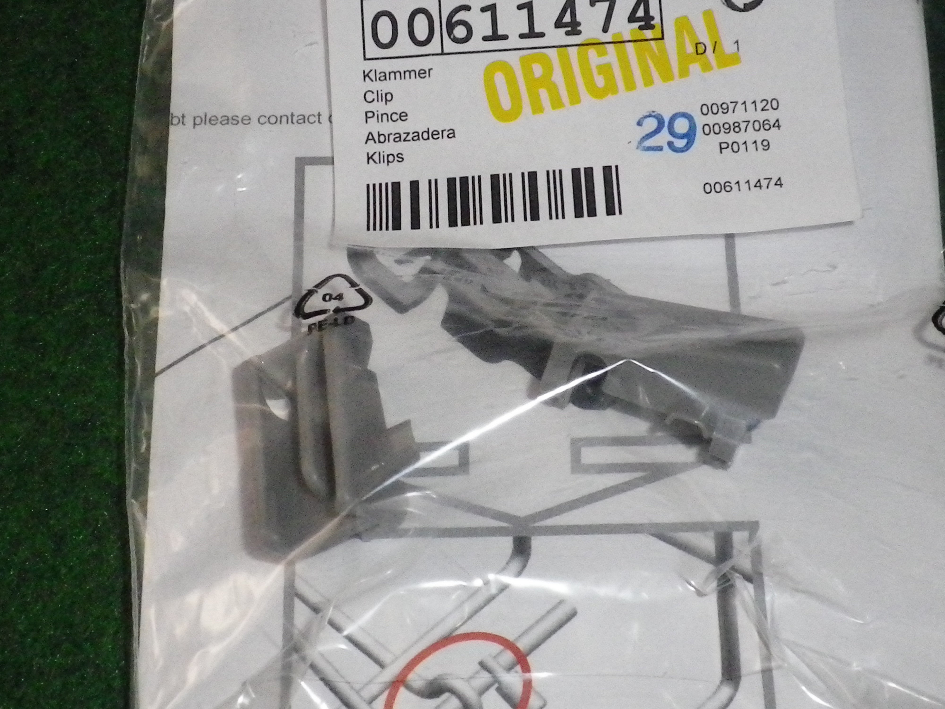 Bosch SMS and SMU Series Dishwasher Upper Basket Rack Clips (Pack of 2) - Part # 611474