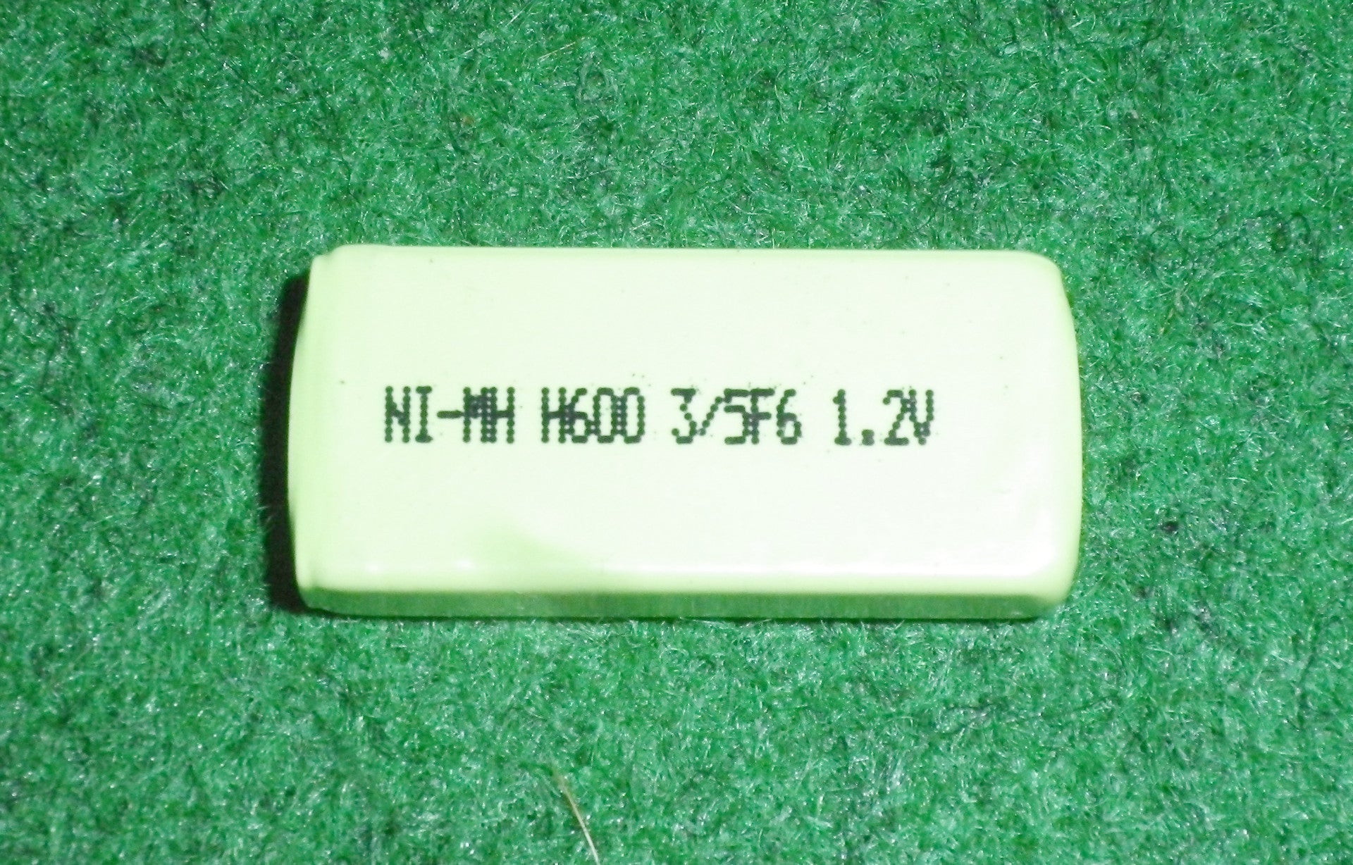 Prismatic Rechargeable Nickel Metal Hydride Battery with 600mAh Capacity - Part # RB602