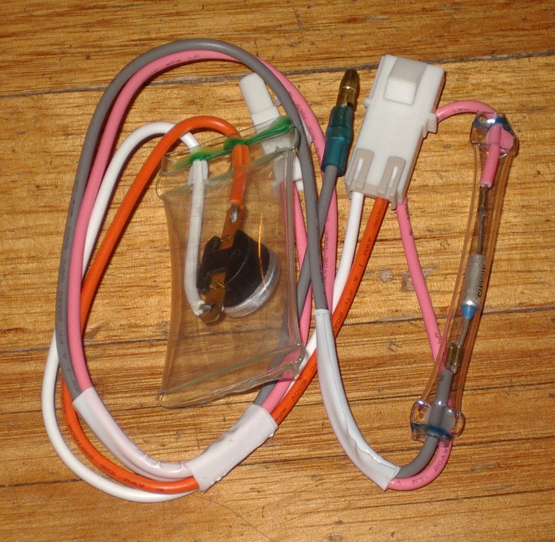 Toshiba Refrigerator Defrost Cutout Thermostat and 70 Degree Celsius Thermal Fuse - Replacement Part # RF190J